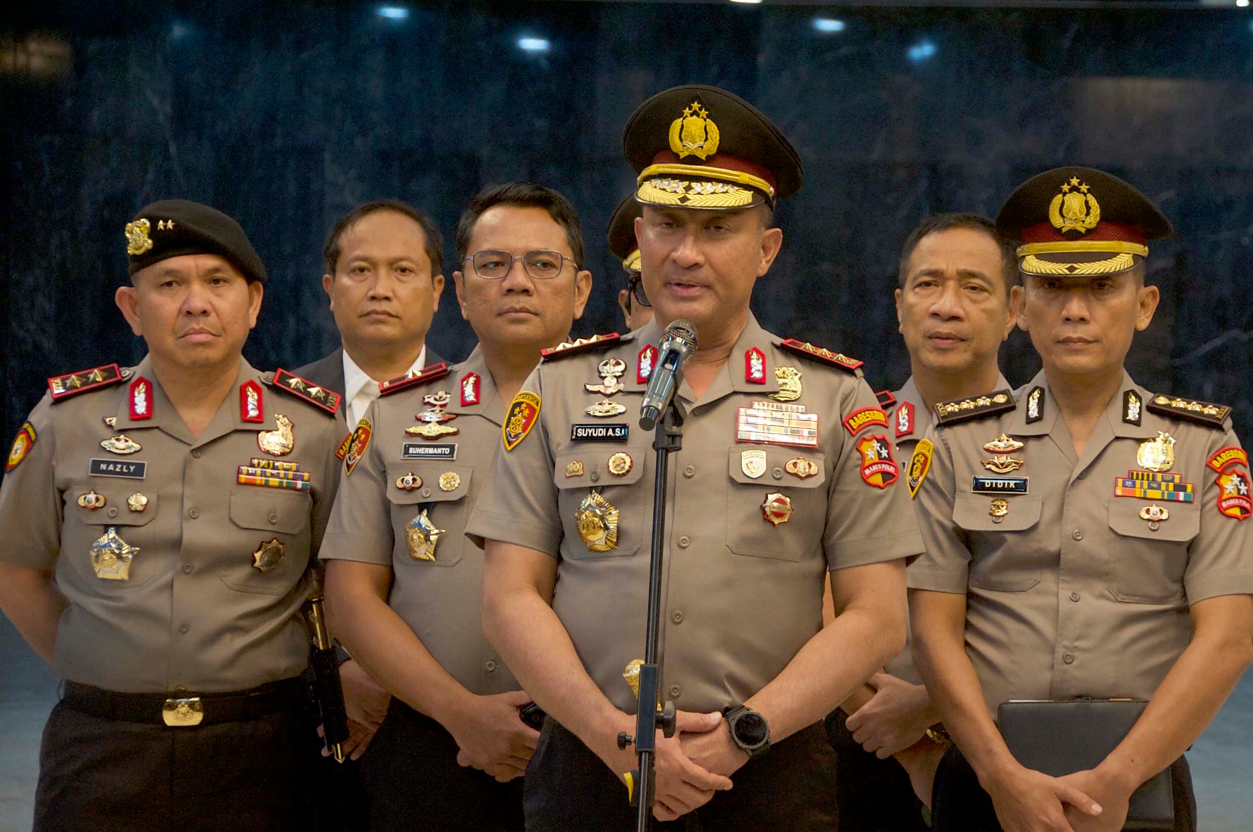 Preskon Calon Kapolri Usai Disahkan di Paripurna DPR RI