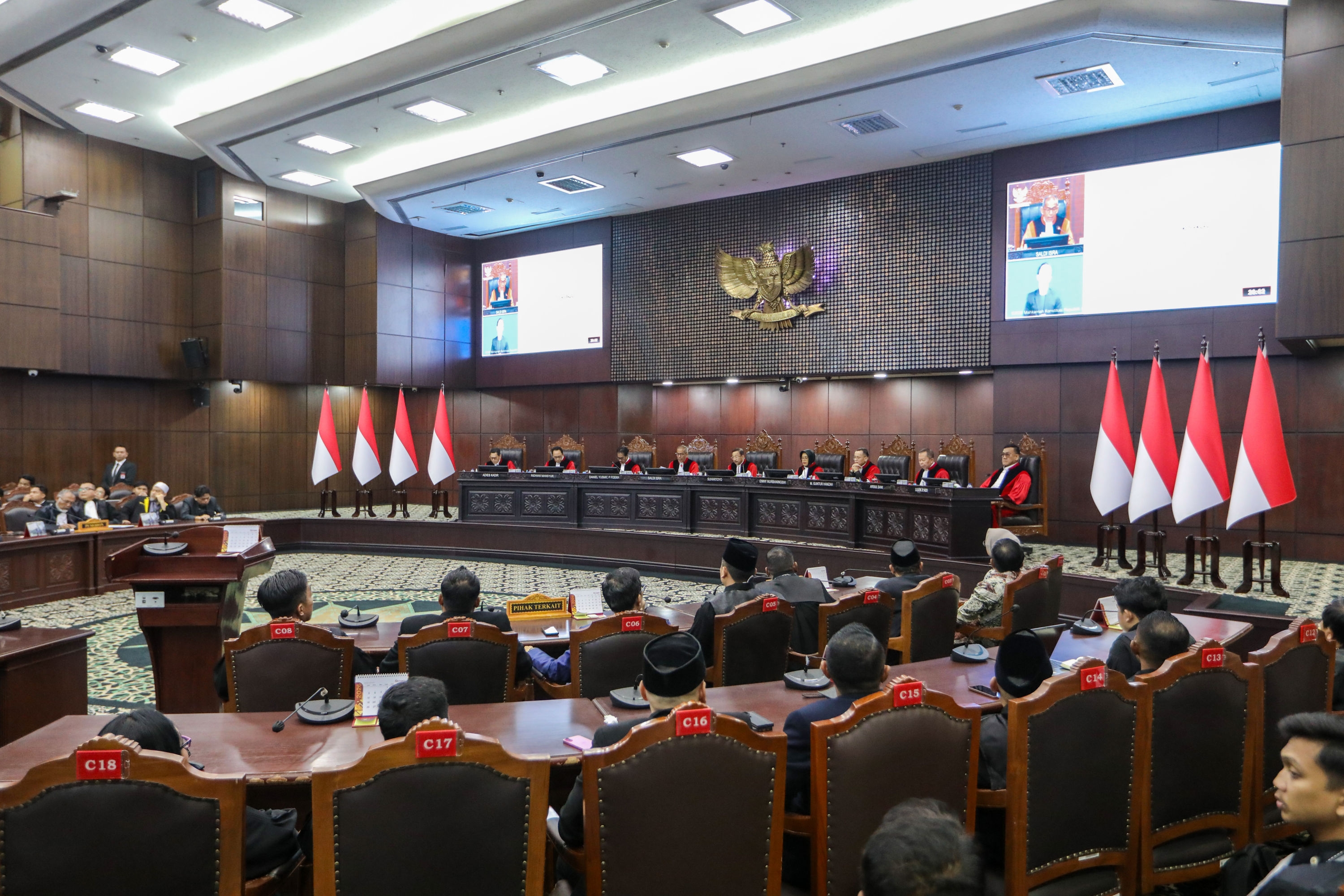 MK Tolak Gugatan Ijazah Gibran Rakabuming Raka