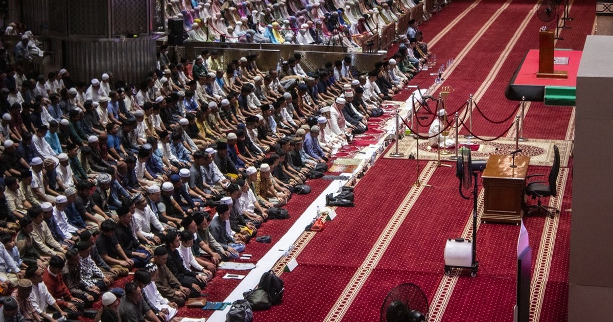 Kenapa Hanya Laki-laki yang Wajib Sholat Jumat? Ini Penjelasannya