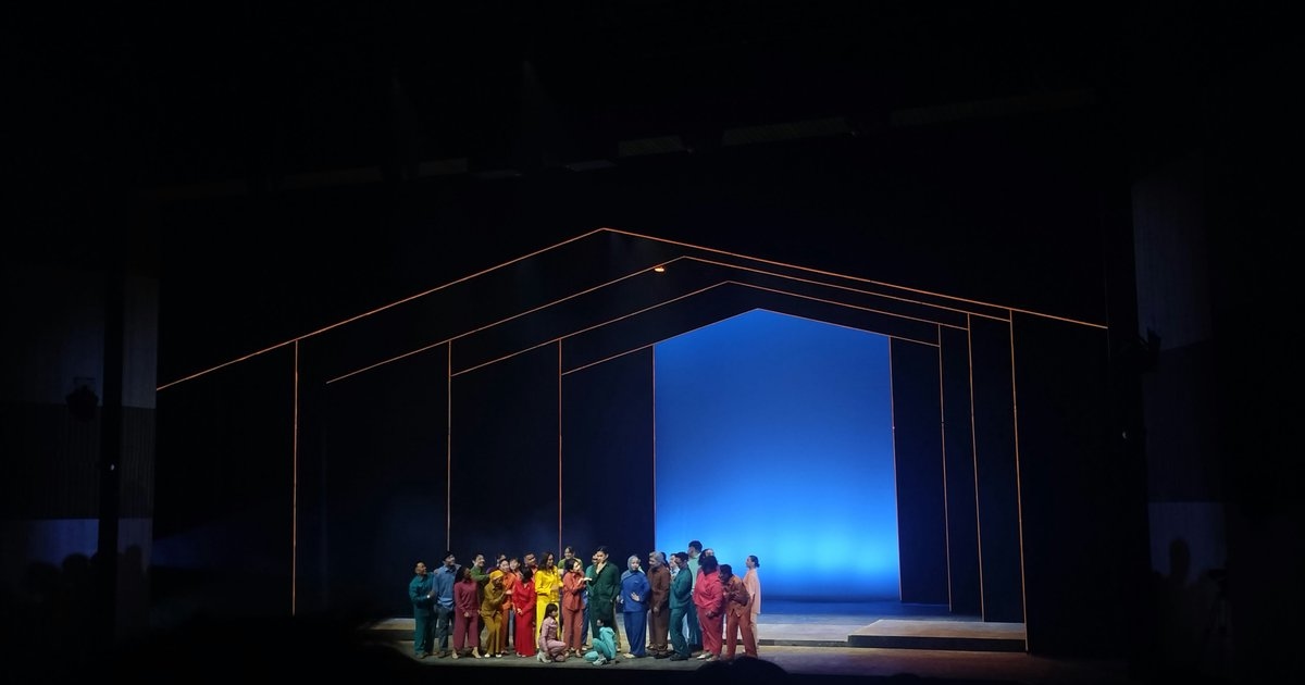 Dua Kaluna, Dua Perspektif: Dinamika Pencarian Rumah di Teater Home Sweet Loan The Musical