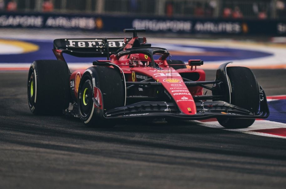 Kualifikasi F1 GP Meksiko: Carlos Sainz Raih Pole untuk Ungguli Max Verstappen dan Lando Norris