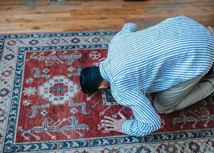 Ternyata Surah Ini Yang Dibaca Nabi Saat Shalat Isya