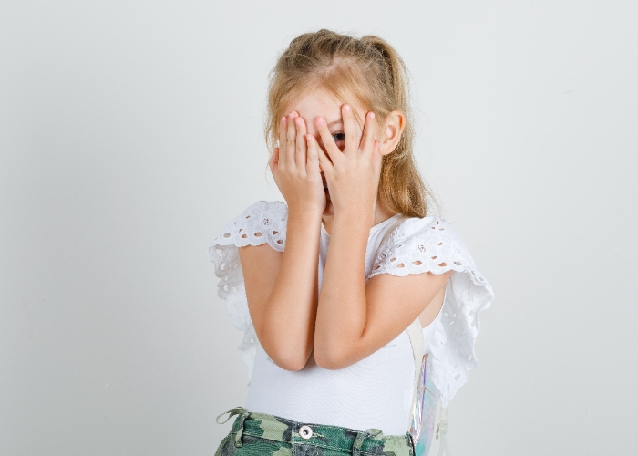 Cara Mendukung Anak Pemalu Agar Lebih Percaya Diri