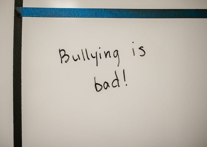 Cegah Bullying di Kampus: Wujudkan Lingkungan Belajar yang Aman dan Inklusif