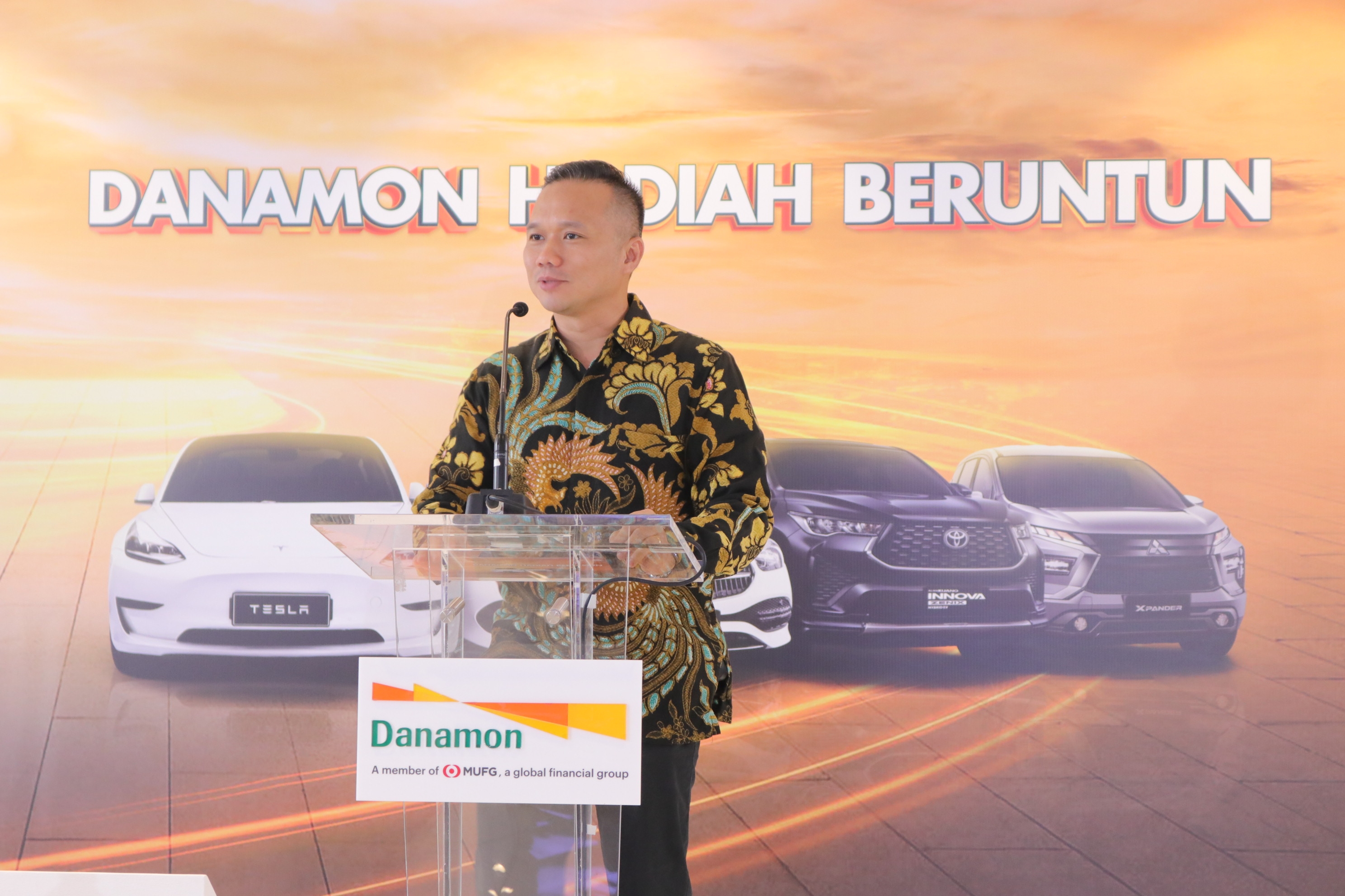 Danamon Bagikan Tesla Kepada Pemenang Danamon Hadiah Beruntun