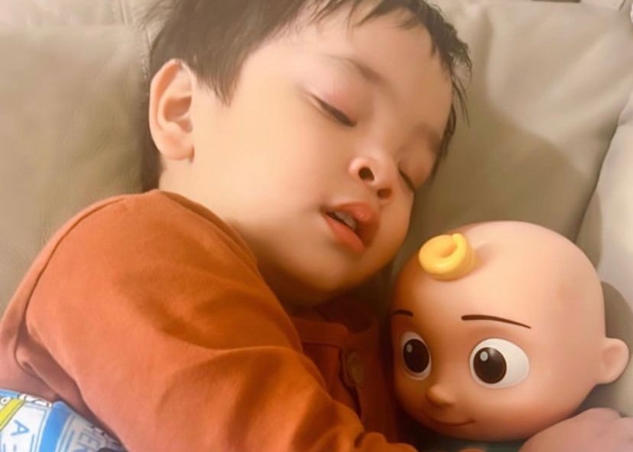 Gala Sky Cemburu Anak Lain Diantar Orang Tua, Oma Dewi Tak Kuasa Menahan Sedih