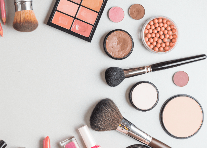 Berwudhu Saat Gunakan Make Up, Apakah Hukumnya Sah Dalam Islam?