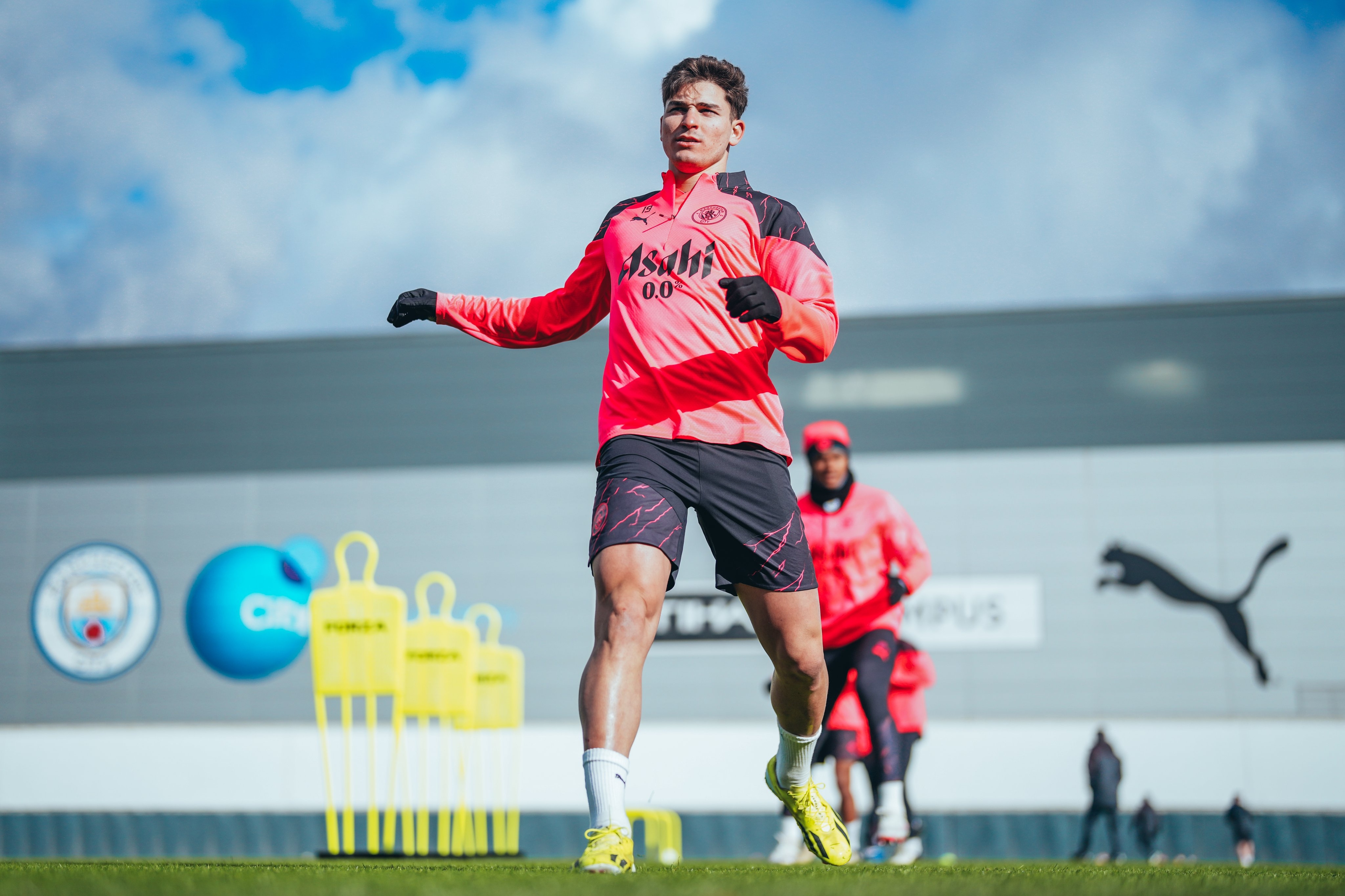 Bursa Transfer: Saingi Atletico, Arsenal Siapkan 1,6 Triliun untuk Julian Alvarez