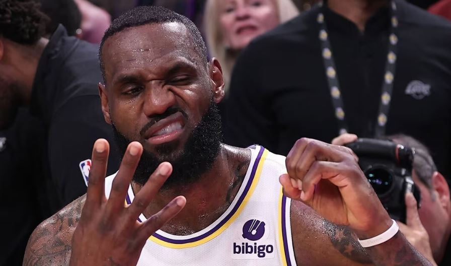 NBA Hari Ini: LeBron James Sentuh Rekor 40 Ribu Poin dalam Kekalahan Lakers Kontra Nuggets