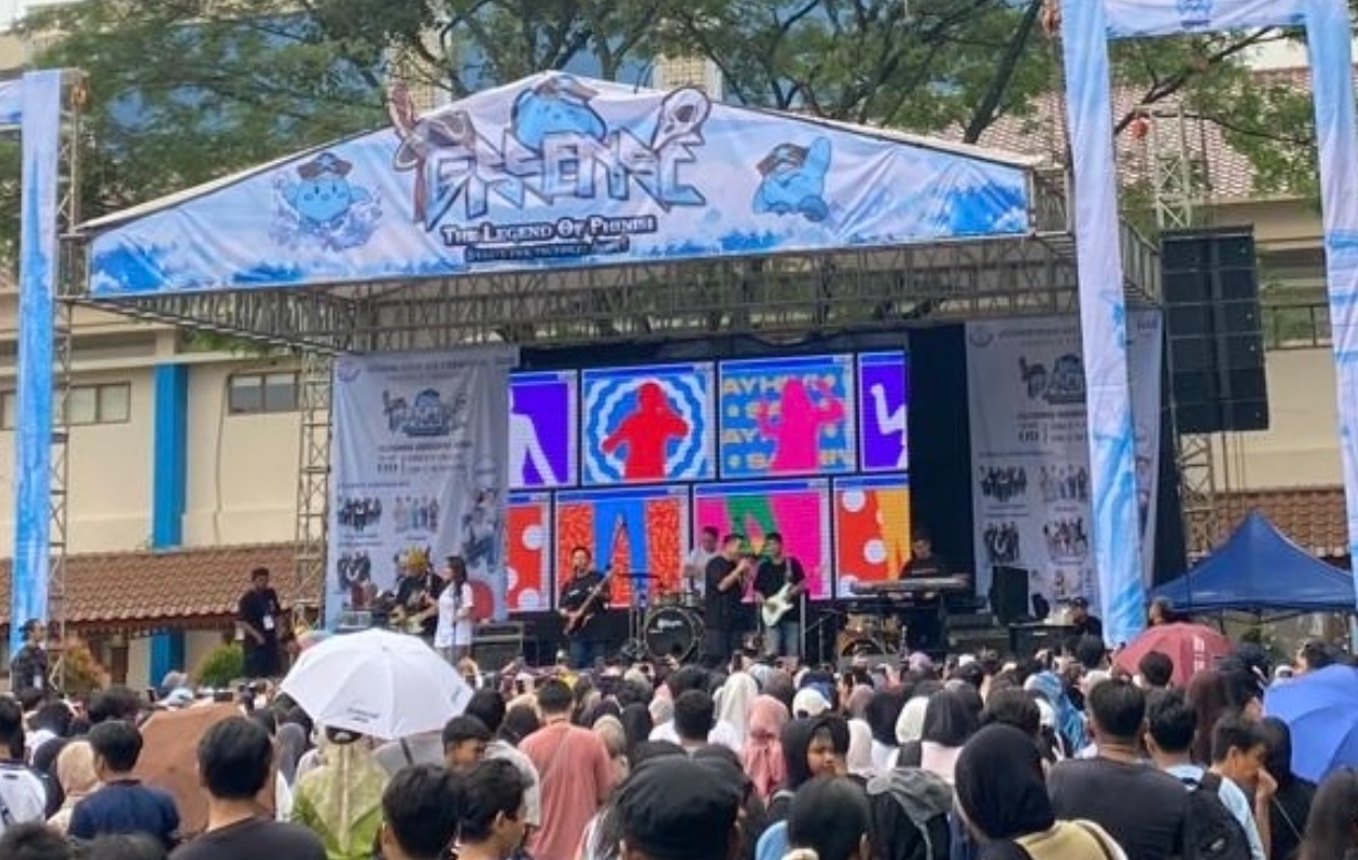 HIVI Tampil di Penutupan Gissense 2024, Gunakan Kaos Berbagai Band Indonesia