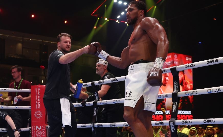 Pelatih Anthony Joshua Lebih Suka Trilogi Lawan Oleksandr Usyk ketimbang Hadapi Tyson Fury