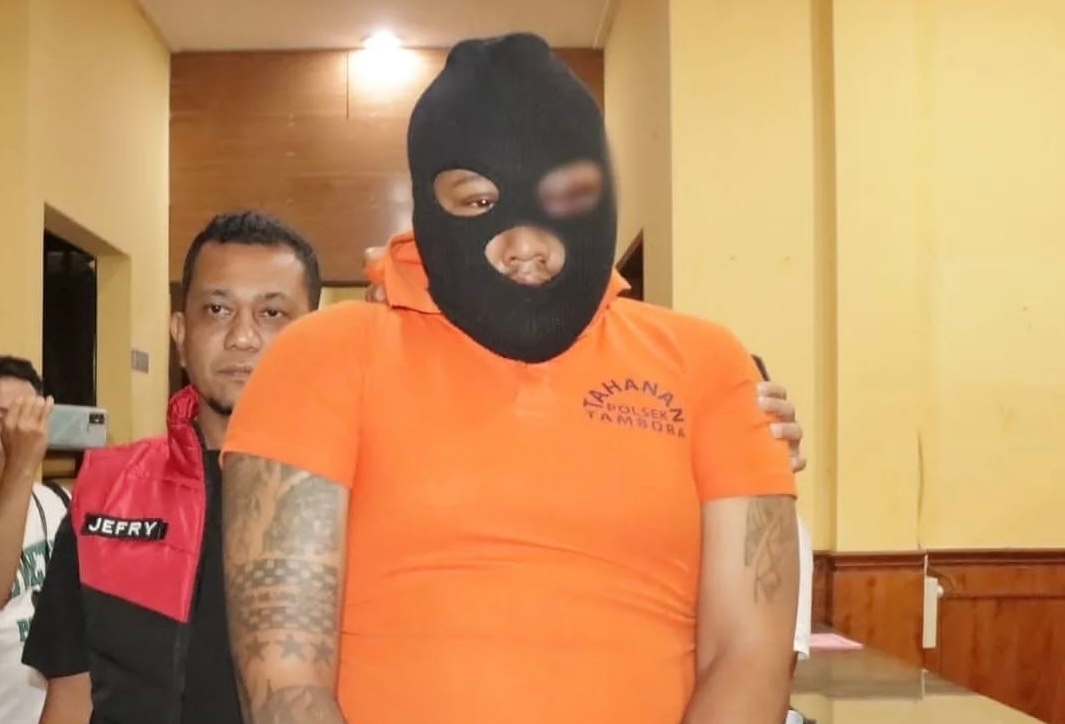 Pria Bertato Residivis Diborgol Polsek Tambora Usai Melancarkan Pencurian Handphone dengan Modus COD