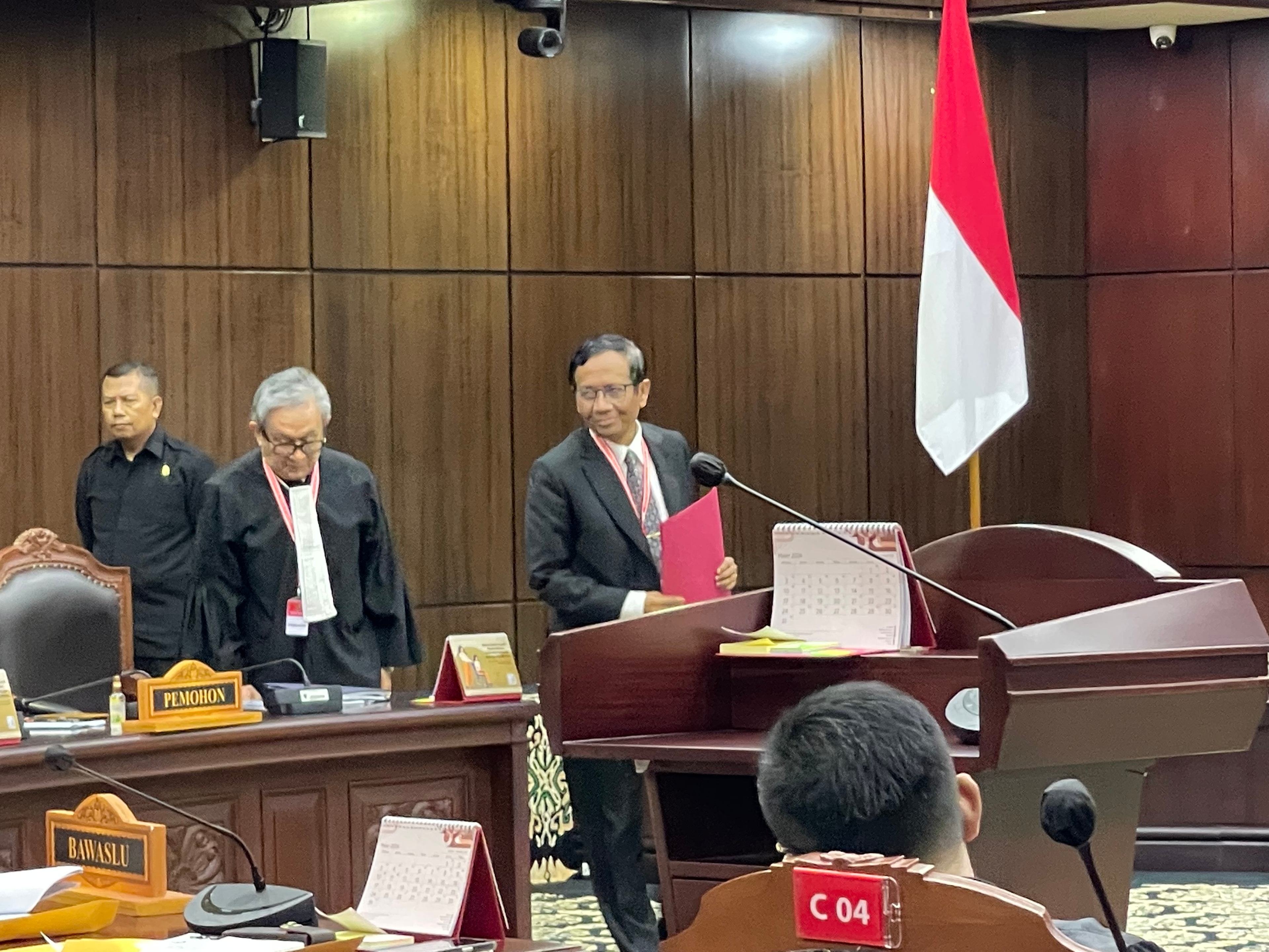 Mahfud MD Harap Hakim MK Selamatkan Demokrasi dan Hukum Indonesia