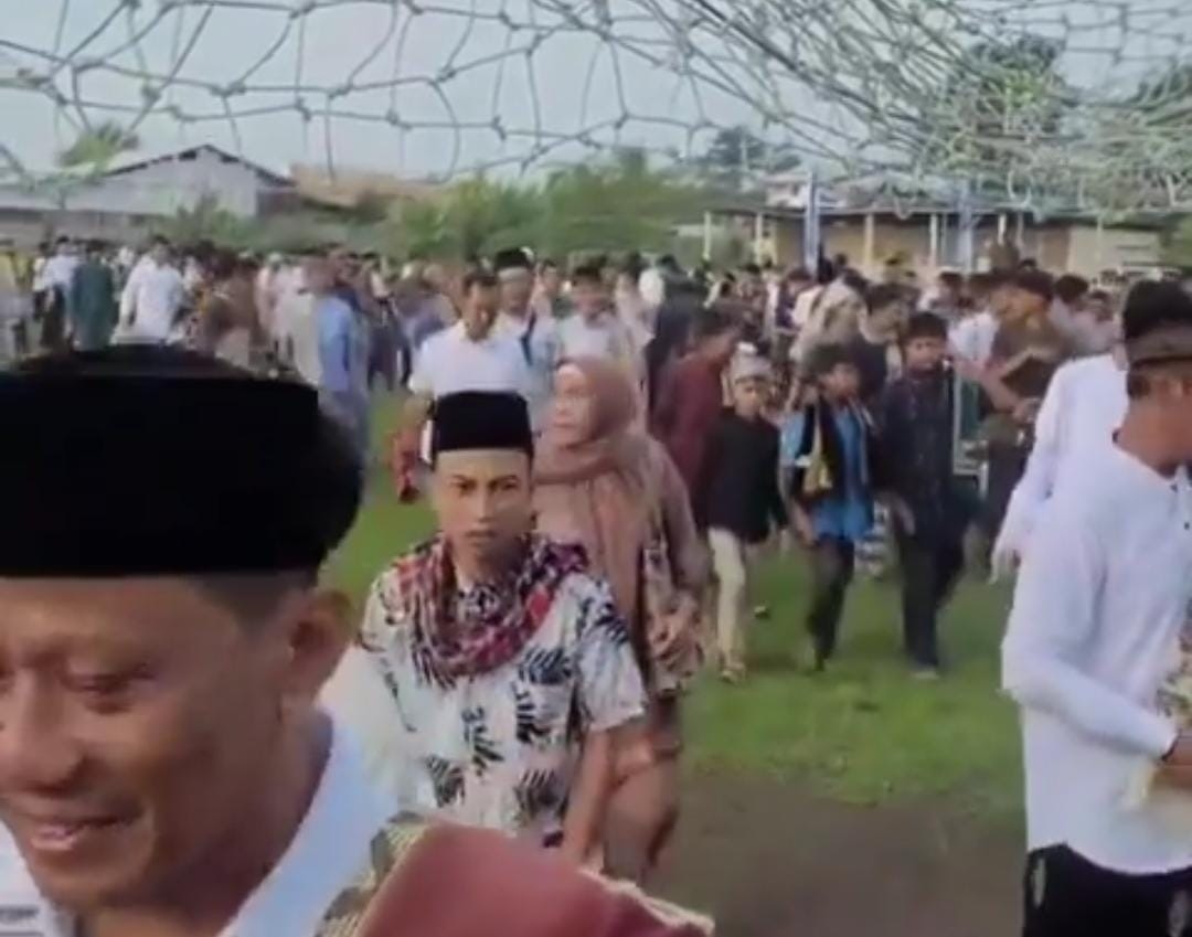 VIRAL! Jemaah Sholat Ied di Bantul Bubar Gegara Khatib Bahas Politik Sambil Bawa-bawa Al-Quran