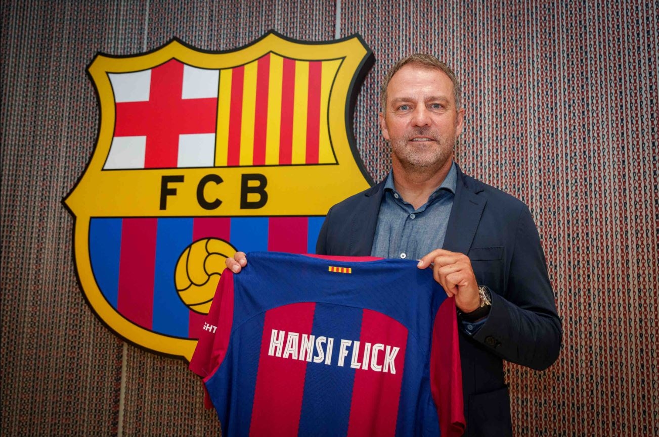 Resmi Latih Barcelona, Mampukah Hansi Flick Beradaptasi dengan Gaya Bermain Blaugrana?