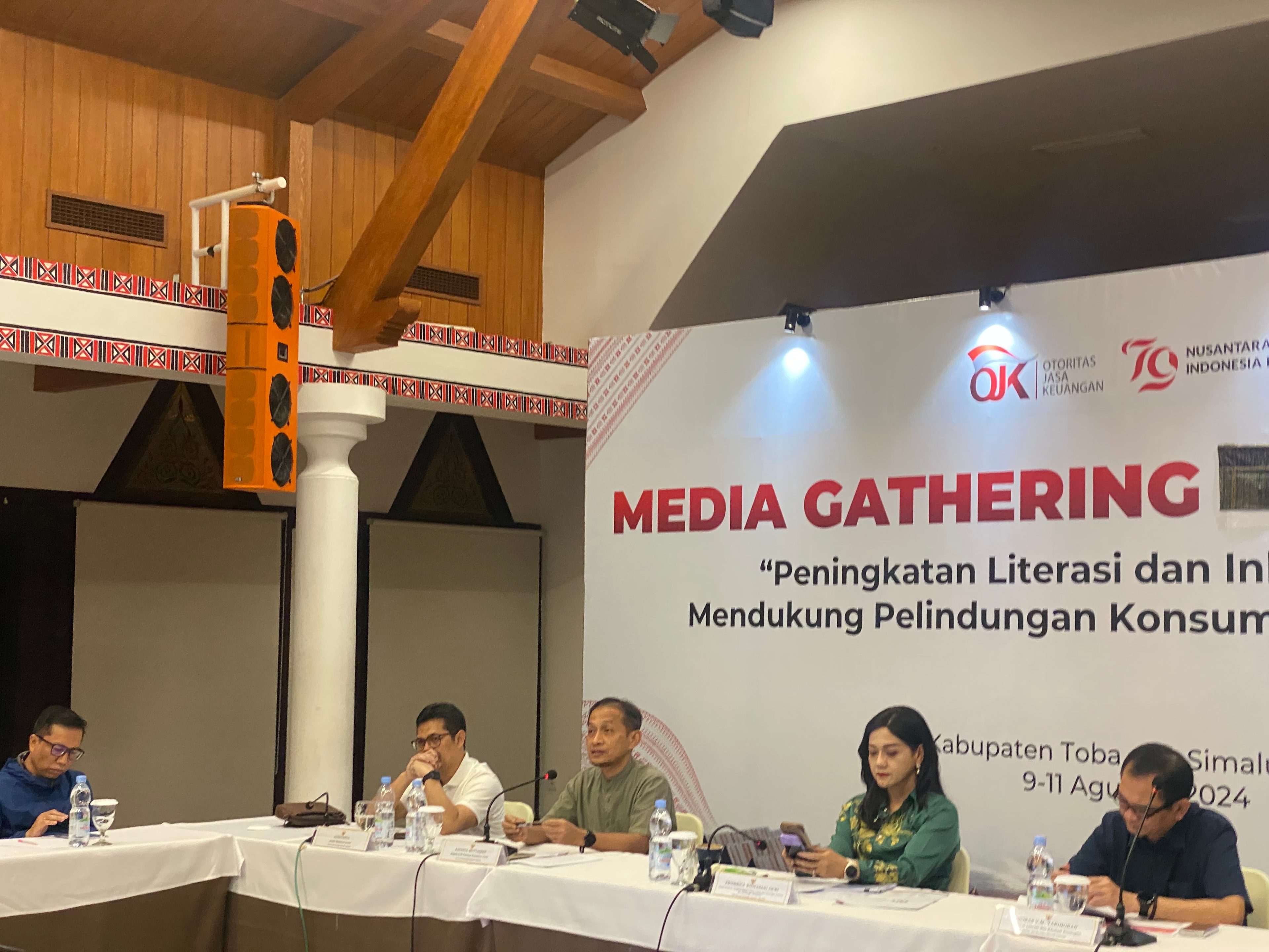 OJK Genjot Literasi Keuangan bagi Ibu-ibu di Daerah 3T