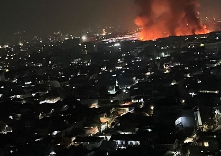 Korban Kebakaran di Manggarai Masih Didata, Sementara Mengungsi di Depan Stasiun
