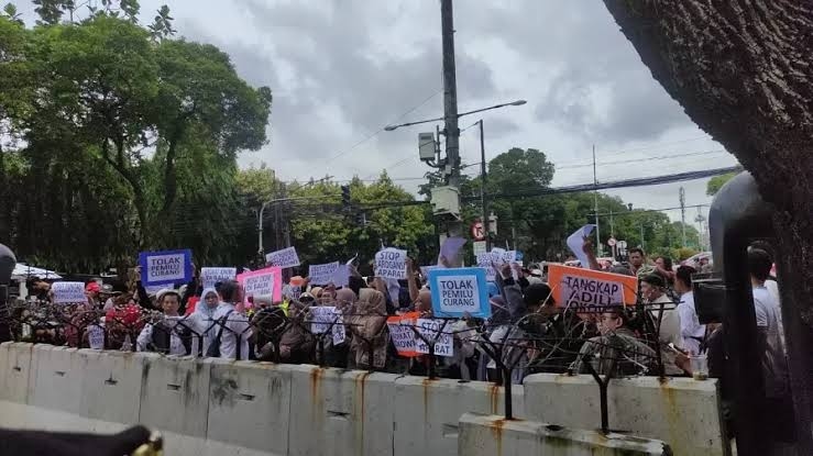 KPID Jakarta Tegaskan Tak Larang TV & Radio Liput Demo