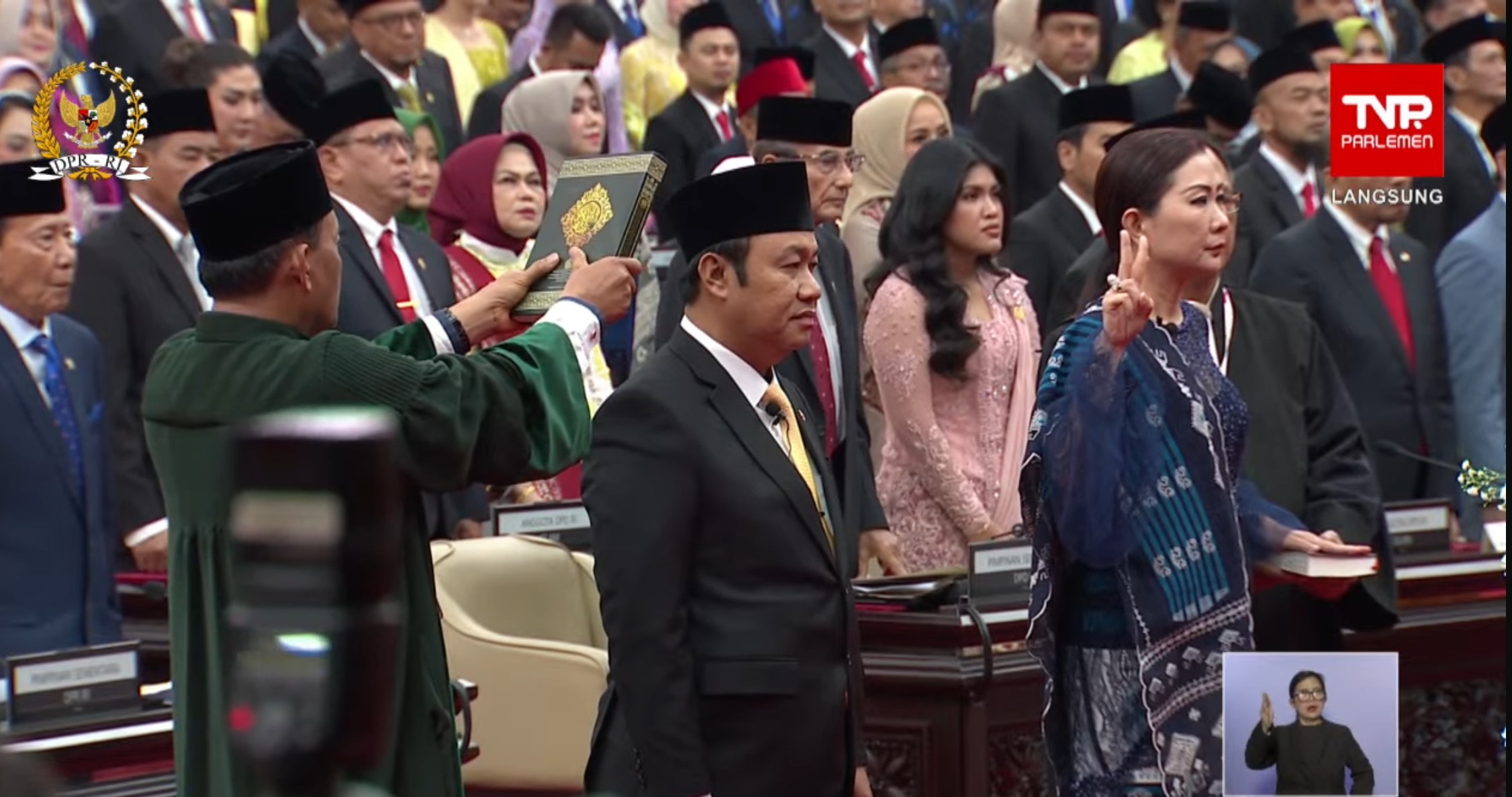 Resmi Dilantik, 732 Anggota DPR dan DPD RI Periode 2024-2029 Ucap Sumpah Janji Pengabdian