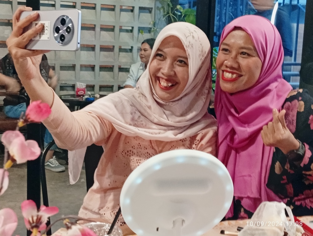 Tips Selfie Cantik dengan Redmi 14C Ala MUA Cuma dengan HP Sejutaan