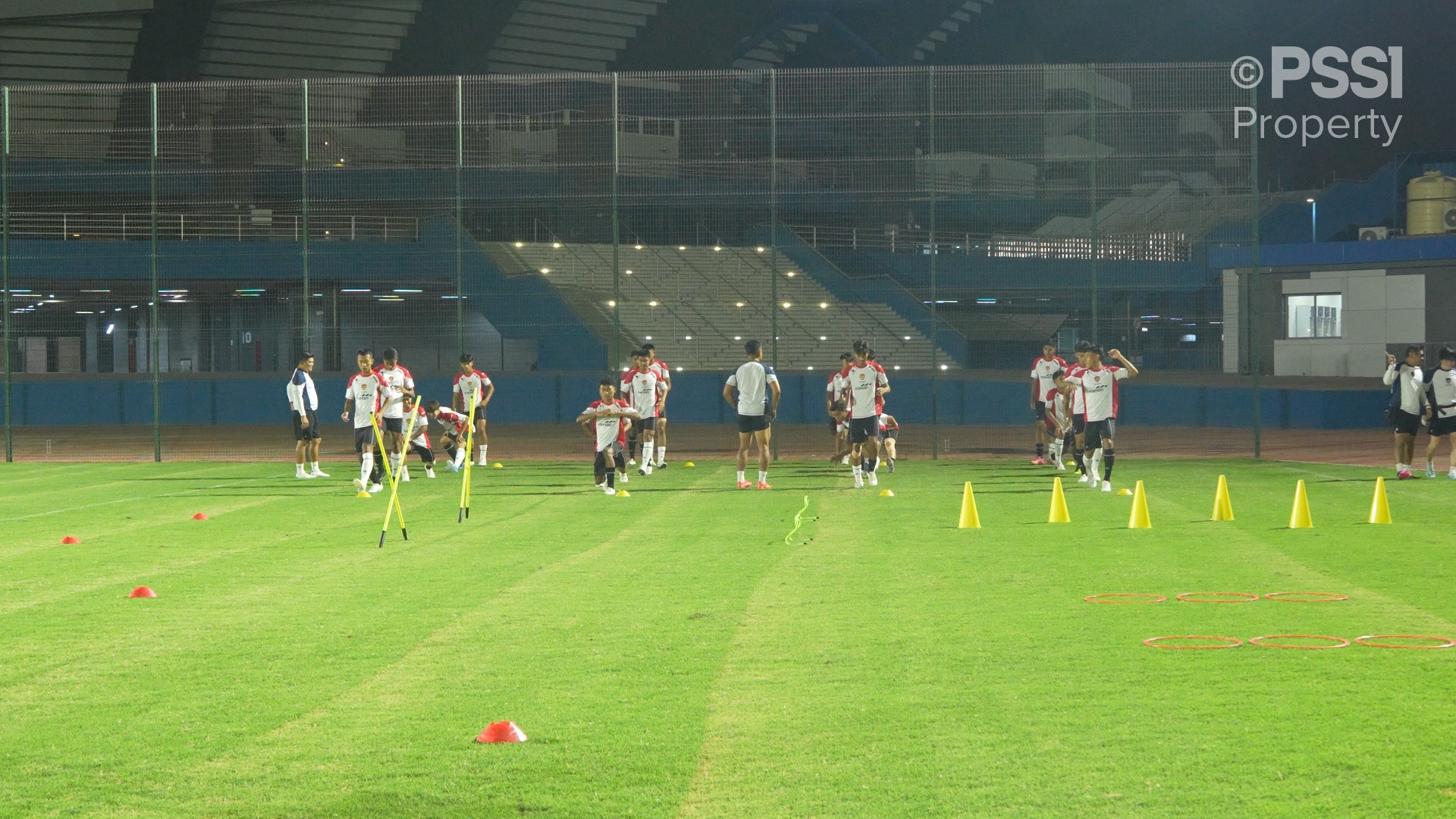 Kuwait Latihan Bersebelahan dengan Timnas Indonesia U-17, Nova Arianto Merasa Terganggu