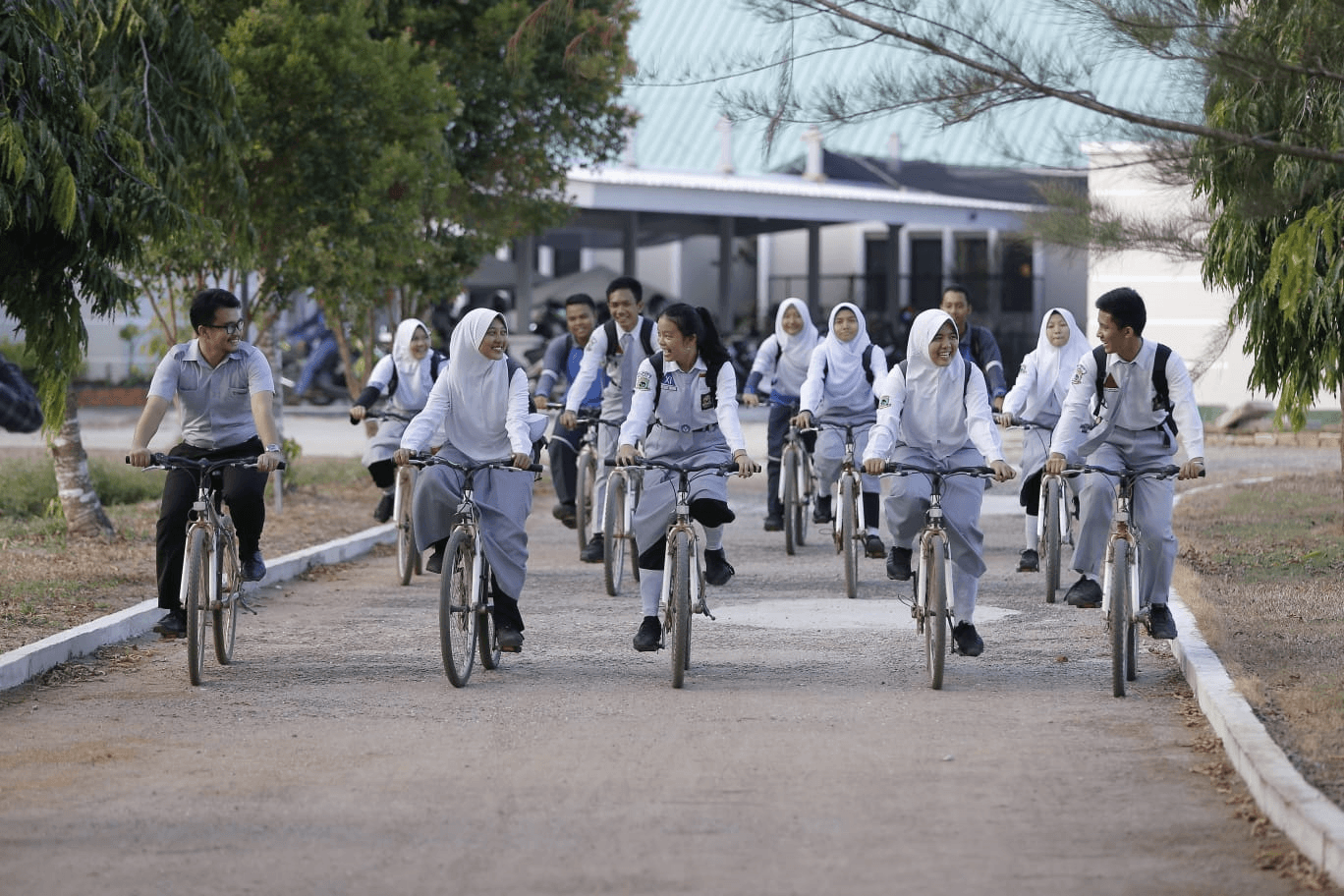 Grup MIND ID Tingkatkan Kualitas Pendidikan di Sekitar Wilayah Operasional