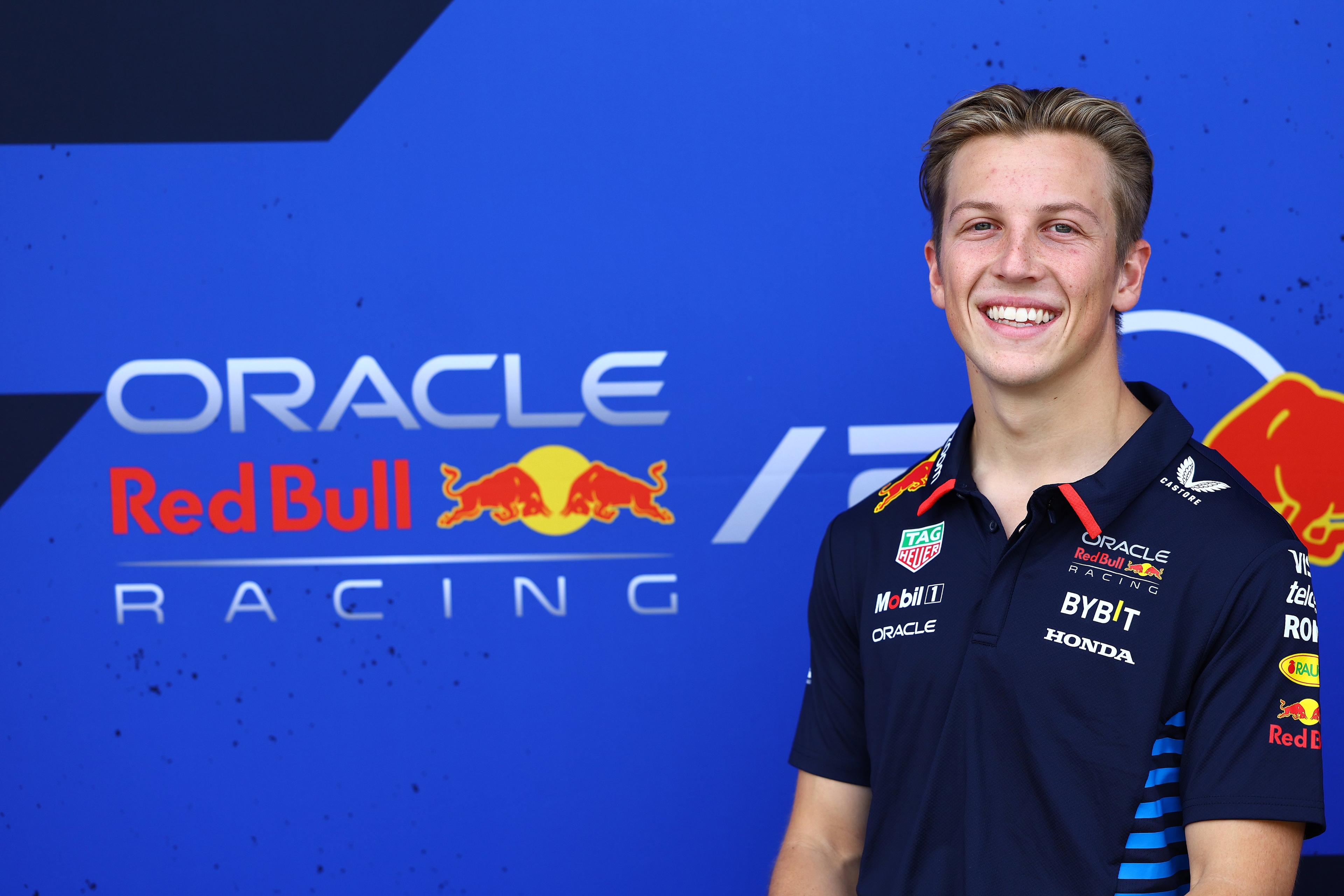 Red Bull Umumkan Liam Lawson Gantikan Sergio Perez Dampingi Max Verstappen Musim Depan