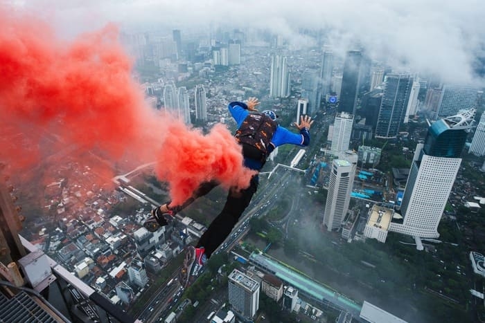 Berkat Aksi Frederic Fugen, Jakarta Masuk Radar Atlet dan Pecinta Base Jump Dunia