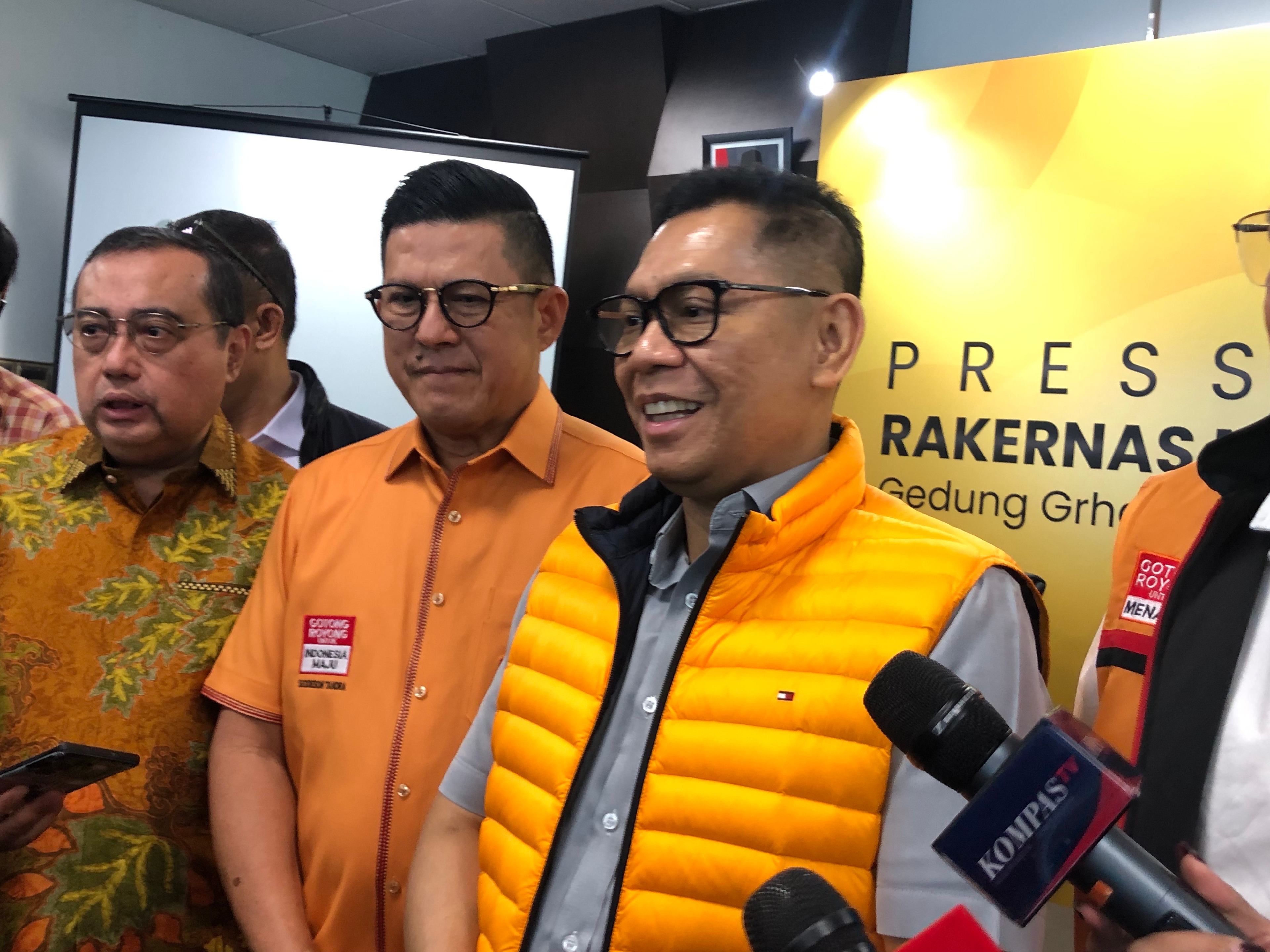 MKGR Terbuka Jika Jokowi Mau Gabung ke Partai Golkar Lewat Ormas Pendiri