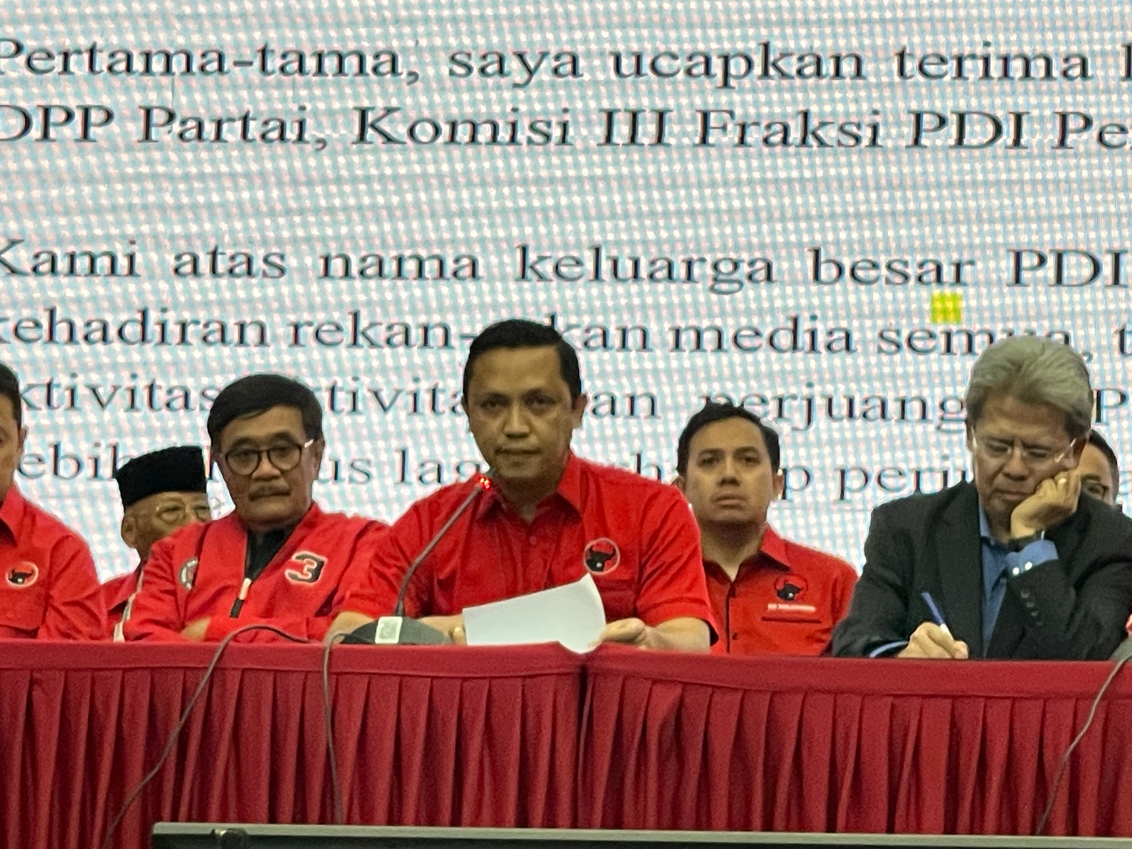 PDIP: Hasto Kristiyanto Adalah Tahanan Politik yang Dipaksa Diam