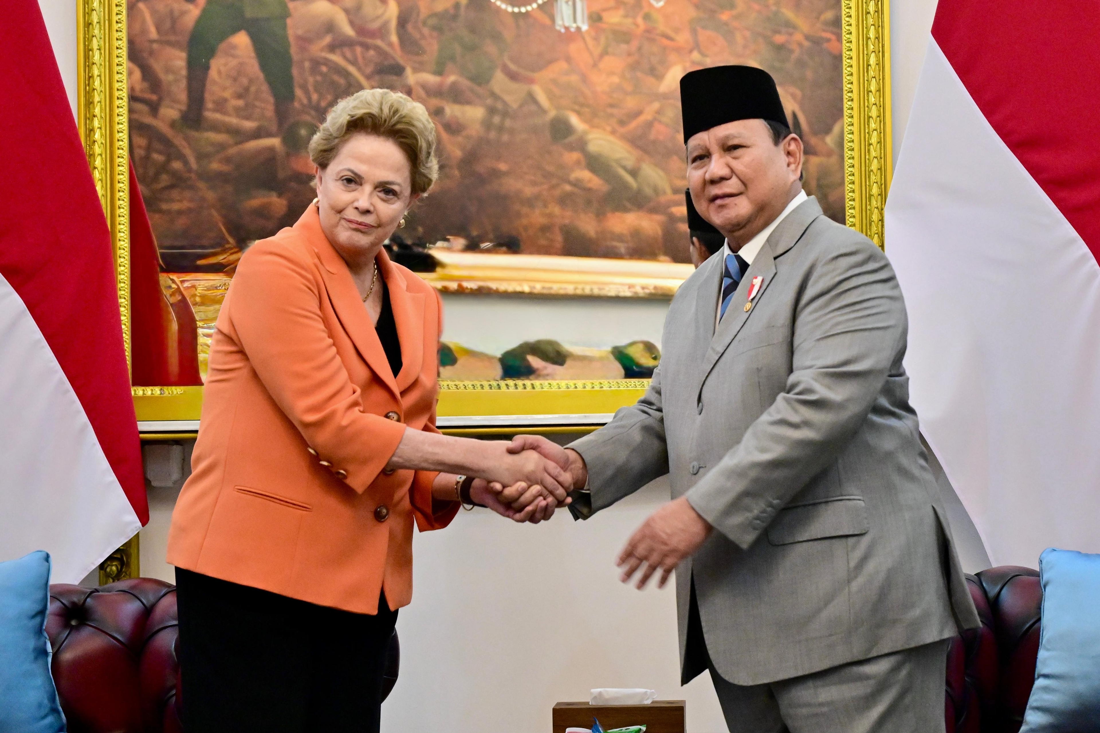 Perkuat Kerja Sama, Presiden Prabowo Sambut Presiden NDB Dilma Rousseff di Istana Merdeka