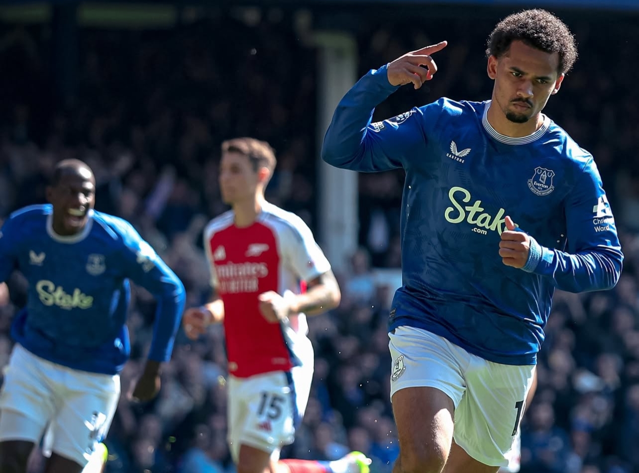 Arsenal Tertahan di Goodison Park, Penalti Ndiaye Gagalkan Misi Tiga Poin