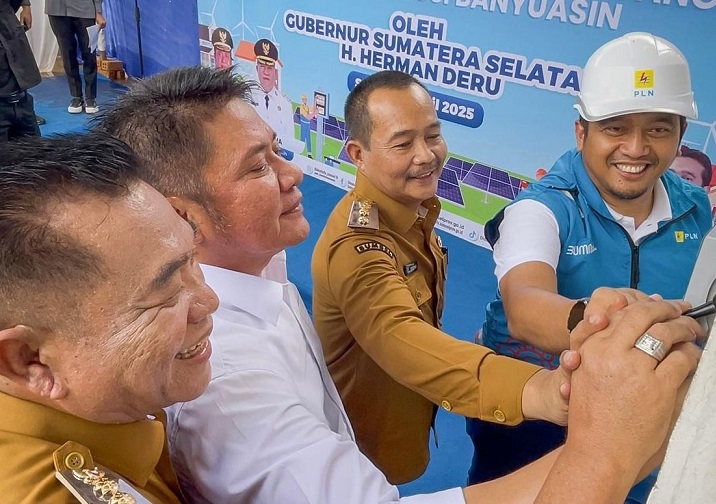 Herman Deru Wujudkan Impian Warga 7 Kecamatan di Muba Terang Benderang Nikmati Listrik PLN