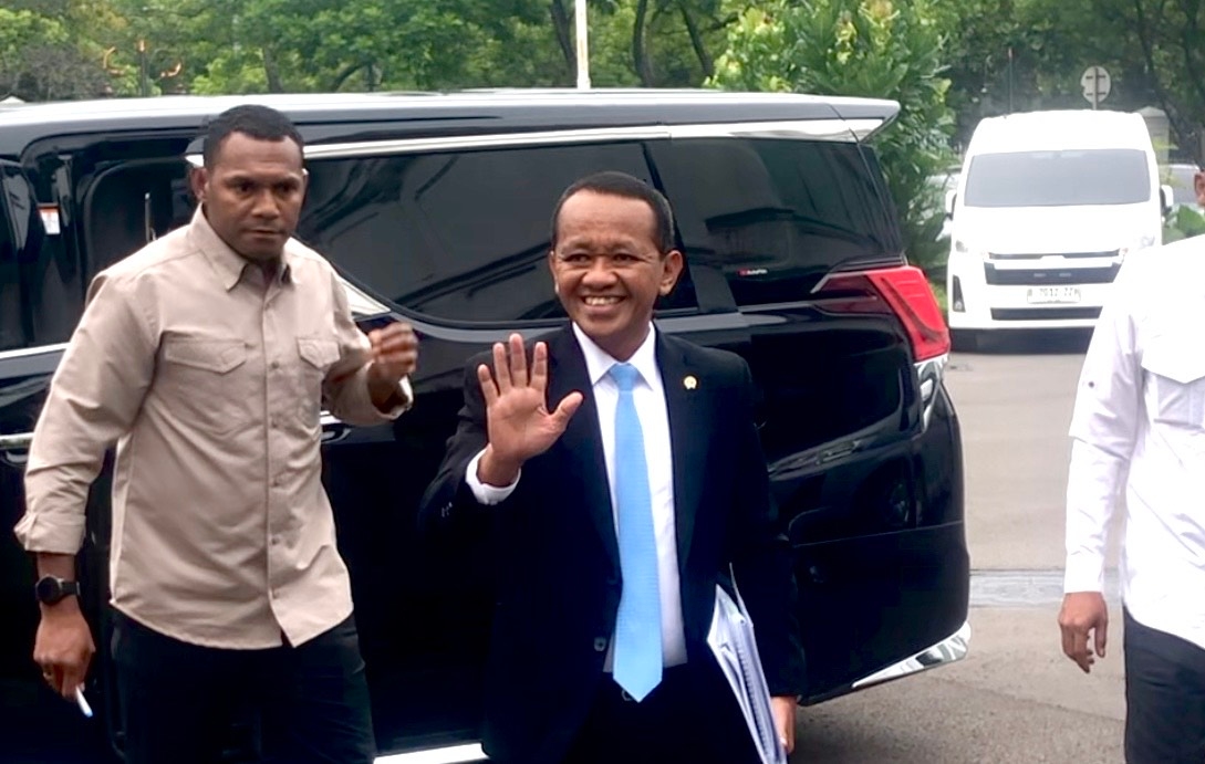 Menteri Bahlil Lantik 3 Pejabat, Ada Jenderal Bintang Dua