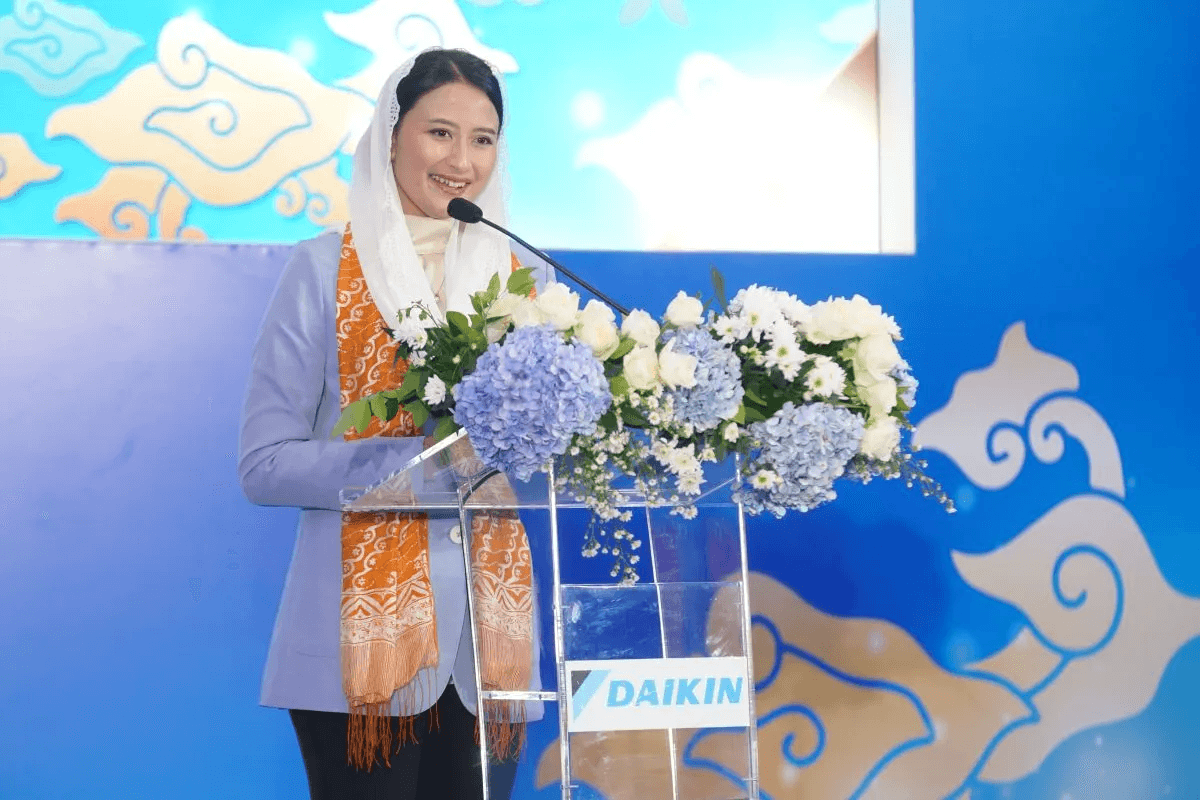 Wamendag Resmikan Pabrik AC Daikin, Dorong Ekspor dan TKDN Nasional