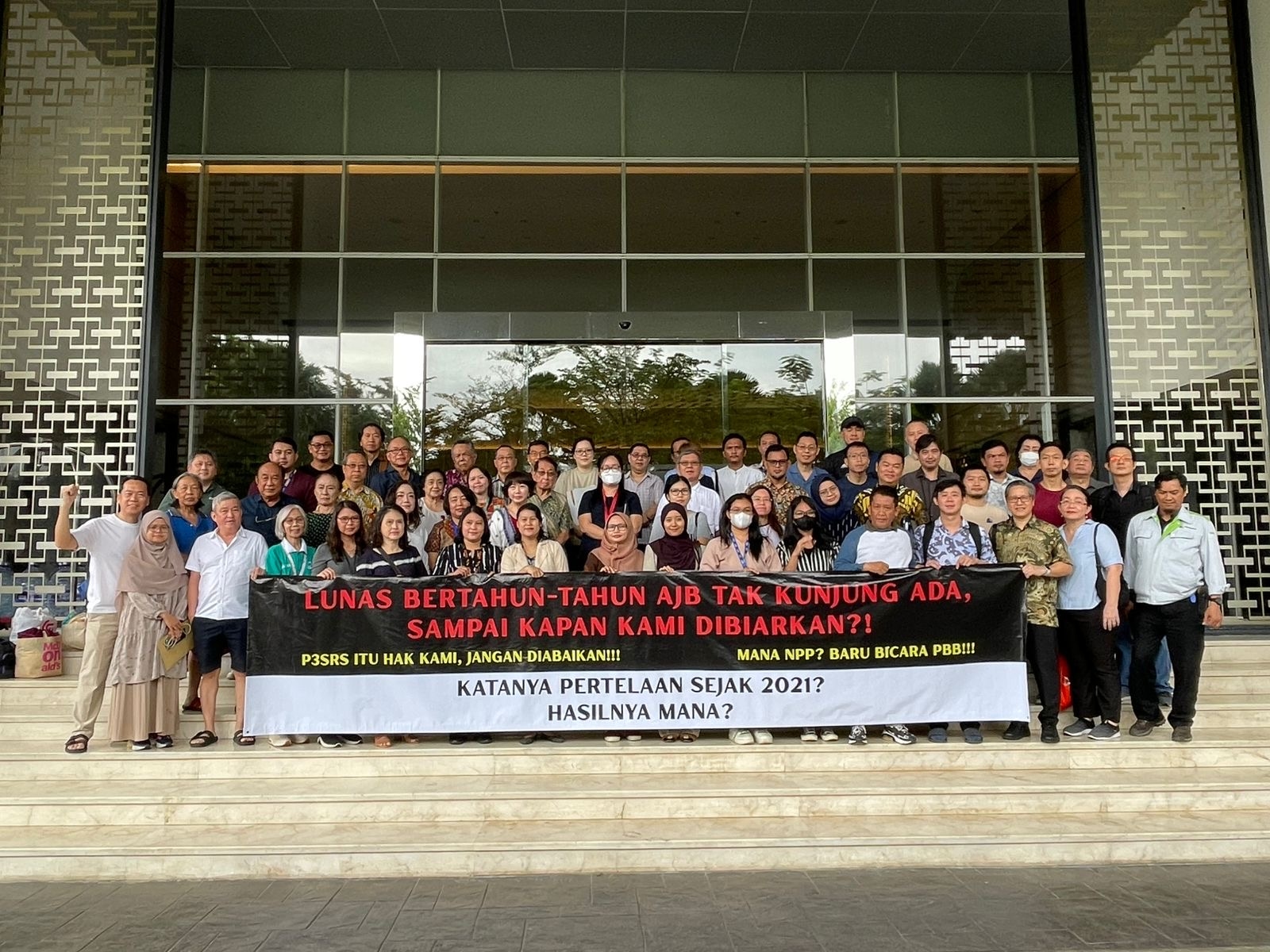 Ratusan Pemilik Apartemen Tuntut Kejelasan AJB dari AKR Land Development