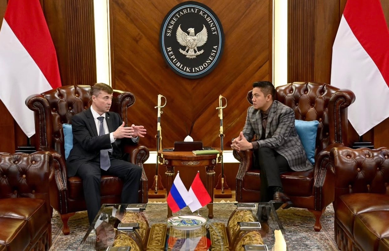 Seskab Teddy Terima Kunjungan Dubes Rusia di Akhir Pekan: Pertemuan Berlangsung Produktif
