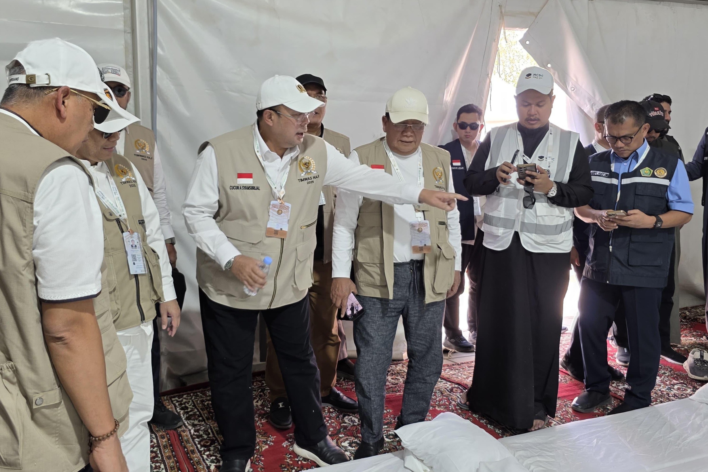 Kemenag Dinilai Lalai: Timwas DPR Soroti Gagalnya Kartu Nusuk hingga Jemaah Tidur di Musala