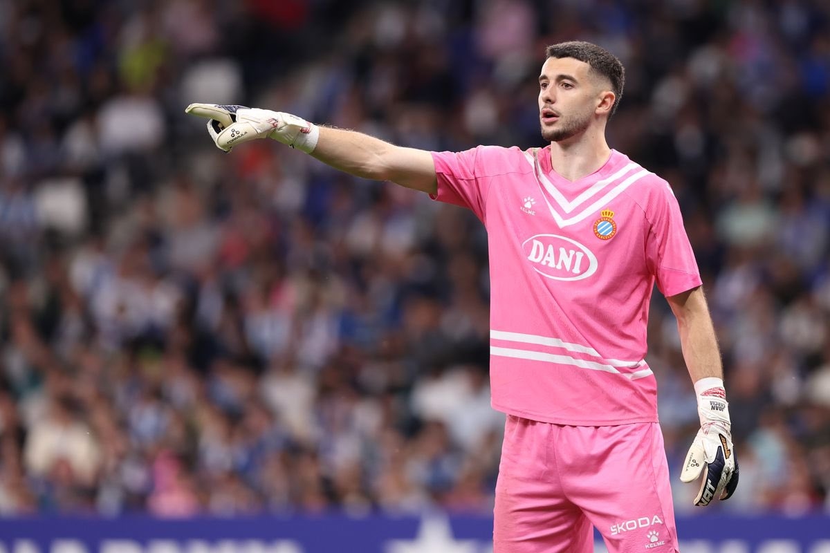 Joan Garcia Resmi Menyeberang dari Espanyol ke Barcelona, Kontrak 6 Musim