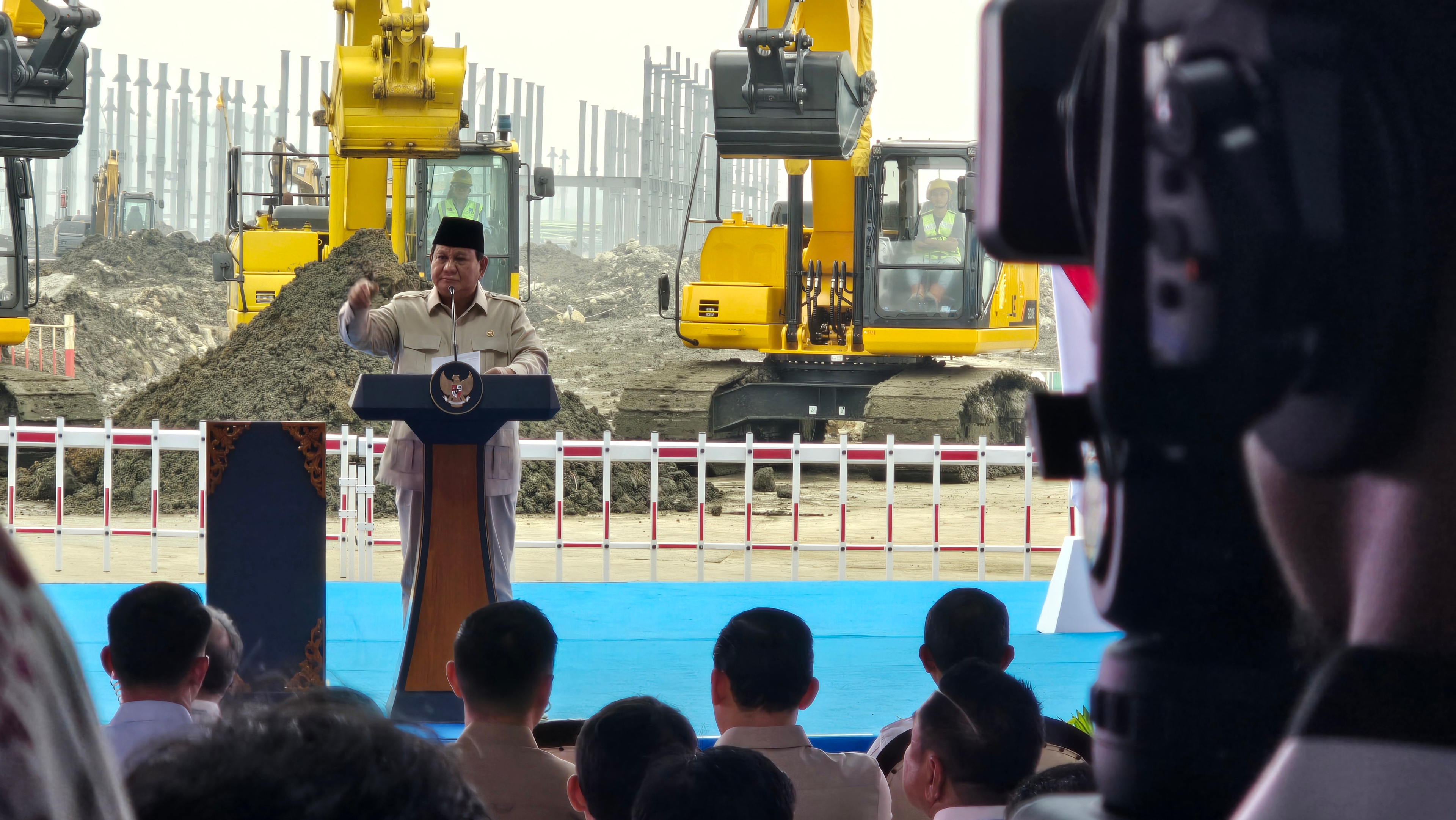 Prabowo Resmikan Groundbreaking Industri Baterai EV Terintegrasi di Karawang