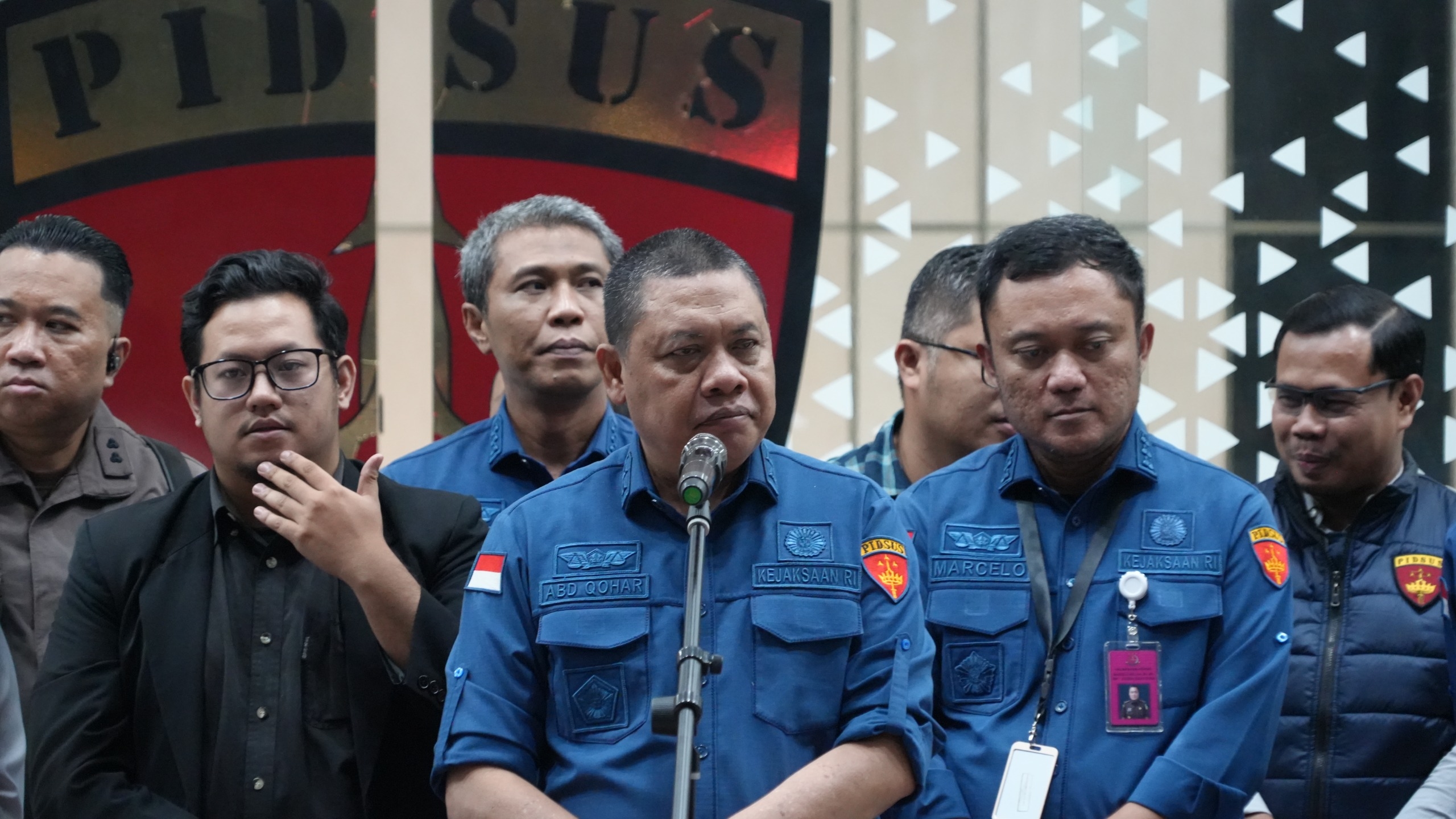 Jadi Tersangka Kasus Korupsi Minyak Mentah, Riza Chalid Masih di Luar Negeri