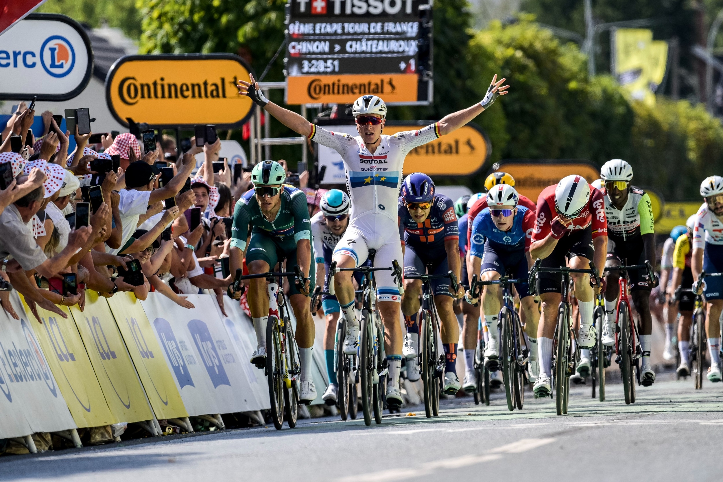 Tour de France: Tim Merlier Menangi Etape Kesembilan, Gagalkan Kemenangan Kedua Van Der Poel 