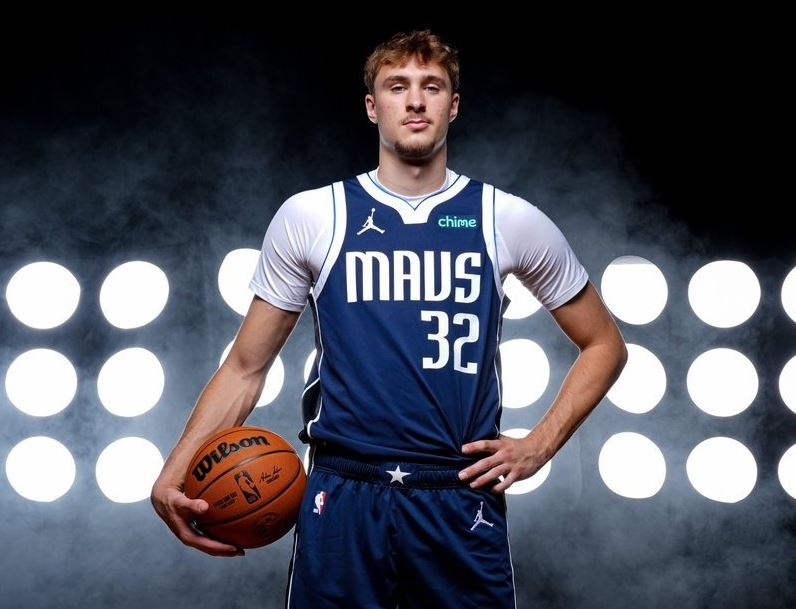 Cooper Flagg Bukan Pengganti Luka Doncic, tapi Bisa Jadi Bintang Baru Dallas Mavericks