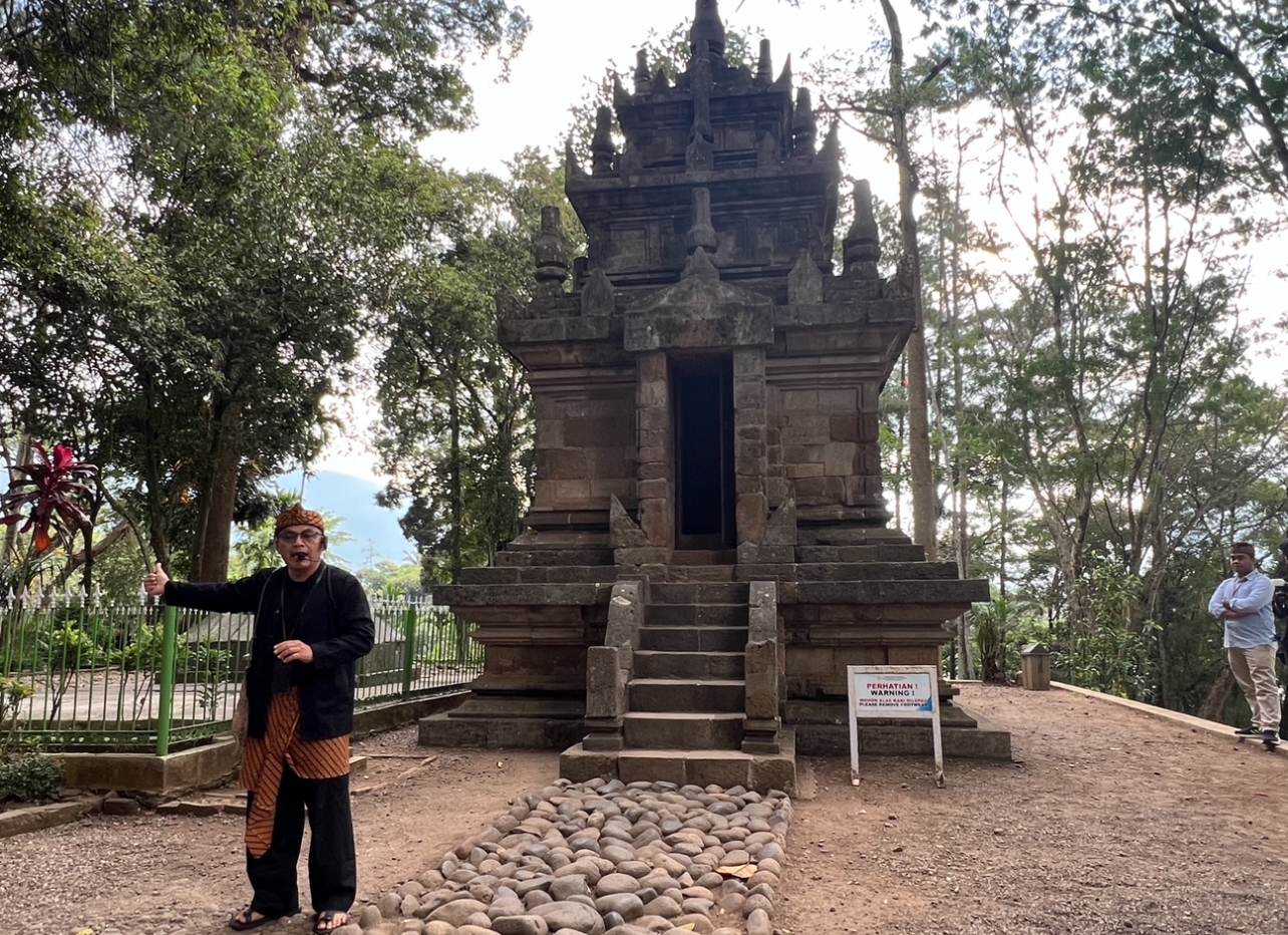 Candi Cangkuang: Jejak Sunyi Hindu di Tanah Sunda