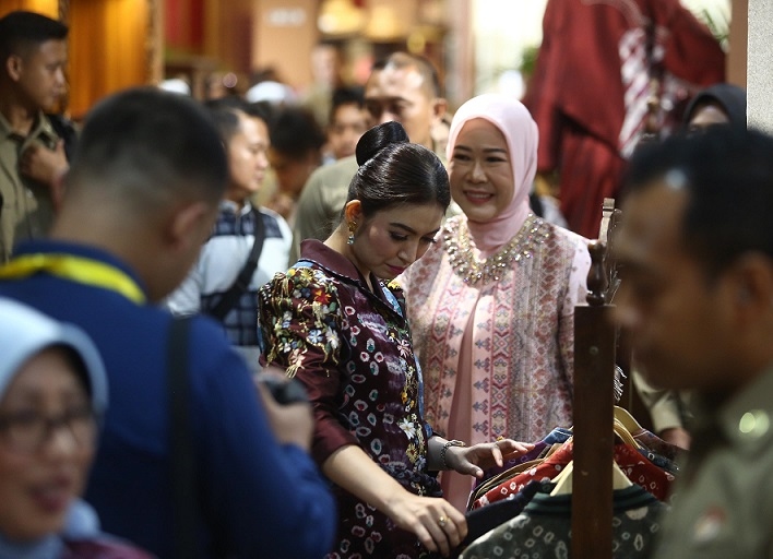 Produk UMKM Sumsel Ludes Diborong Selvi Gibran di Kriya Sriwijaya