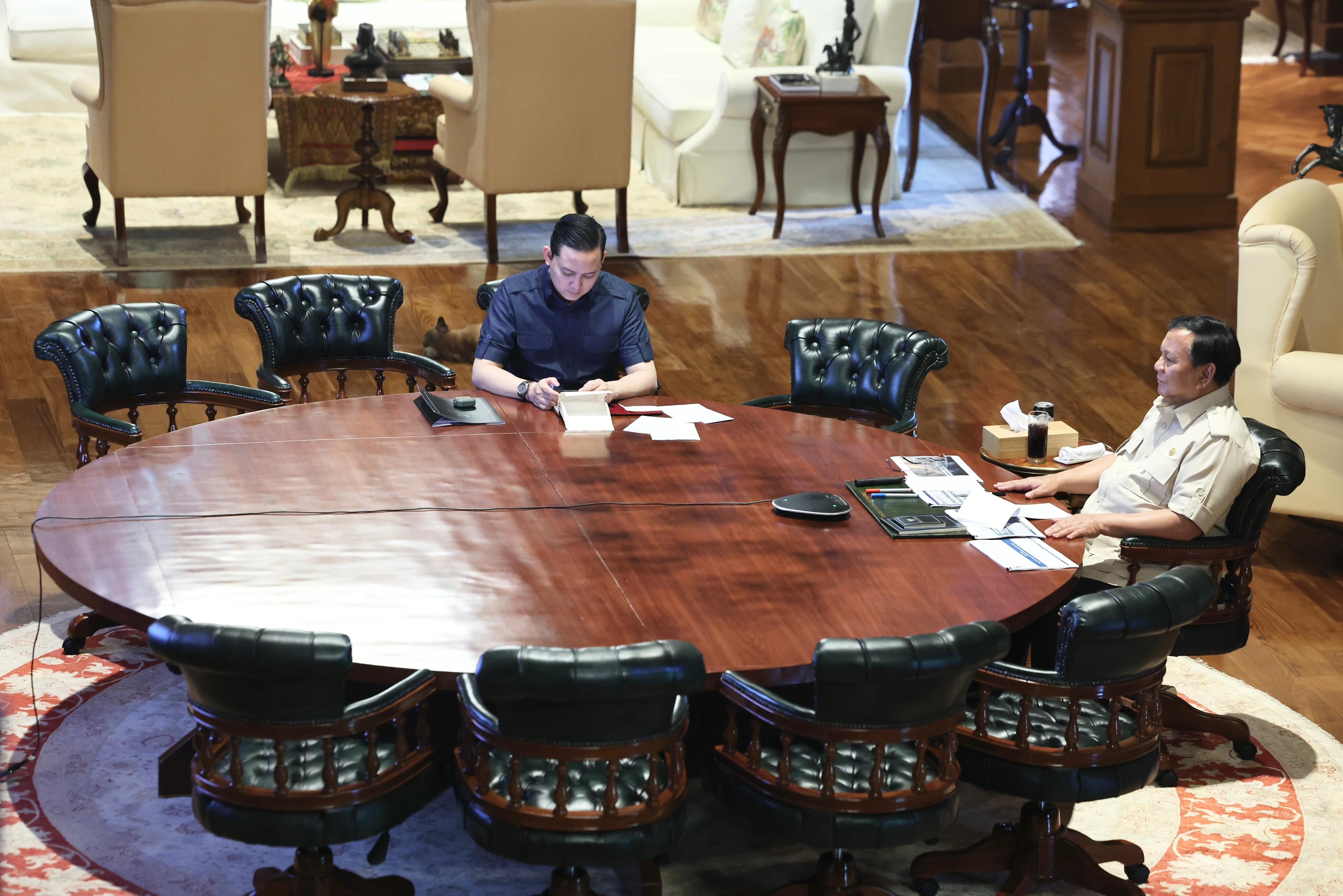 Prabowo Apresiasi Penurunan Karhutla, Ingatkan Ancaman Kemarau Belum Usai