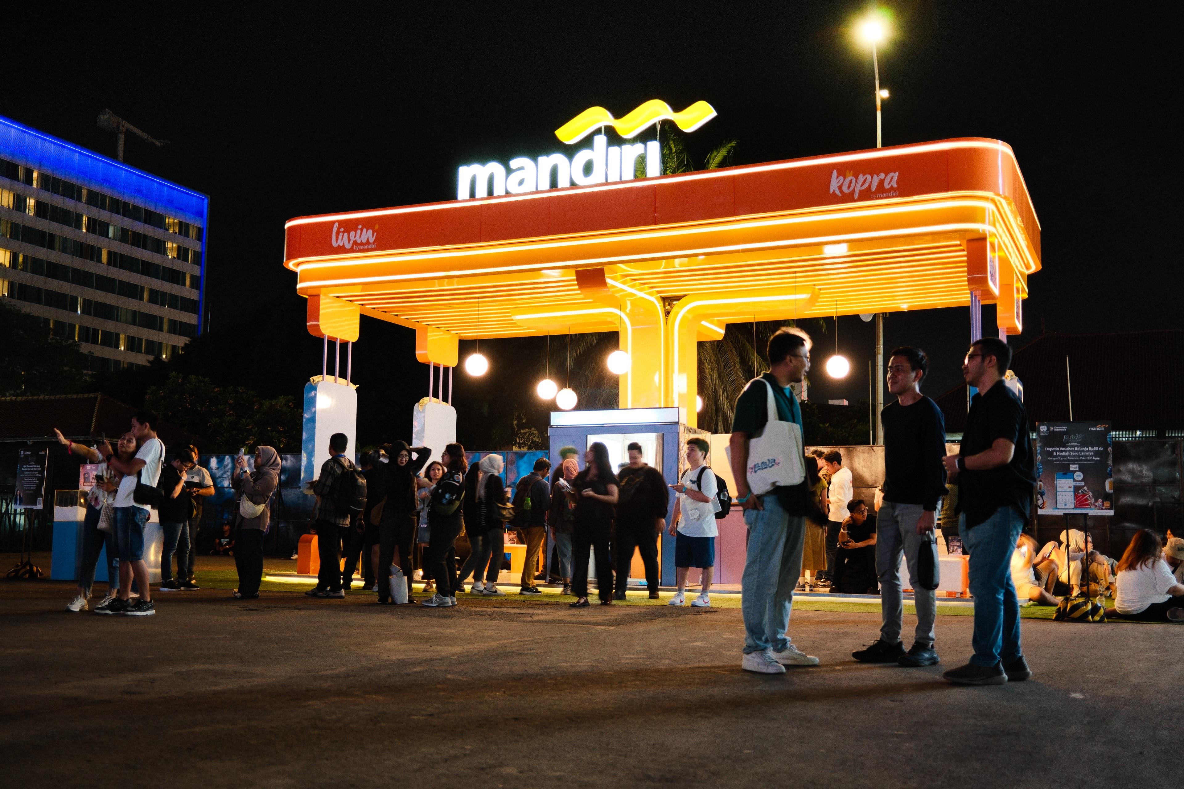 Hadirkan 'Mandiri Looping for Life – The Upcycle Spot' di LaLaLa Festival 2025, Bank Mandiri Ajak Generasi Muda Dukung Ekonomi Sirkular