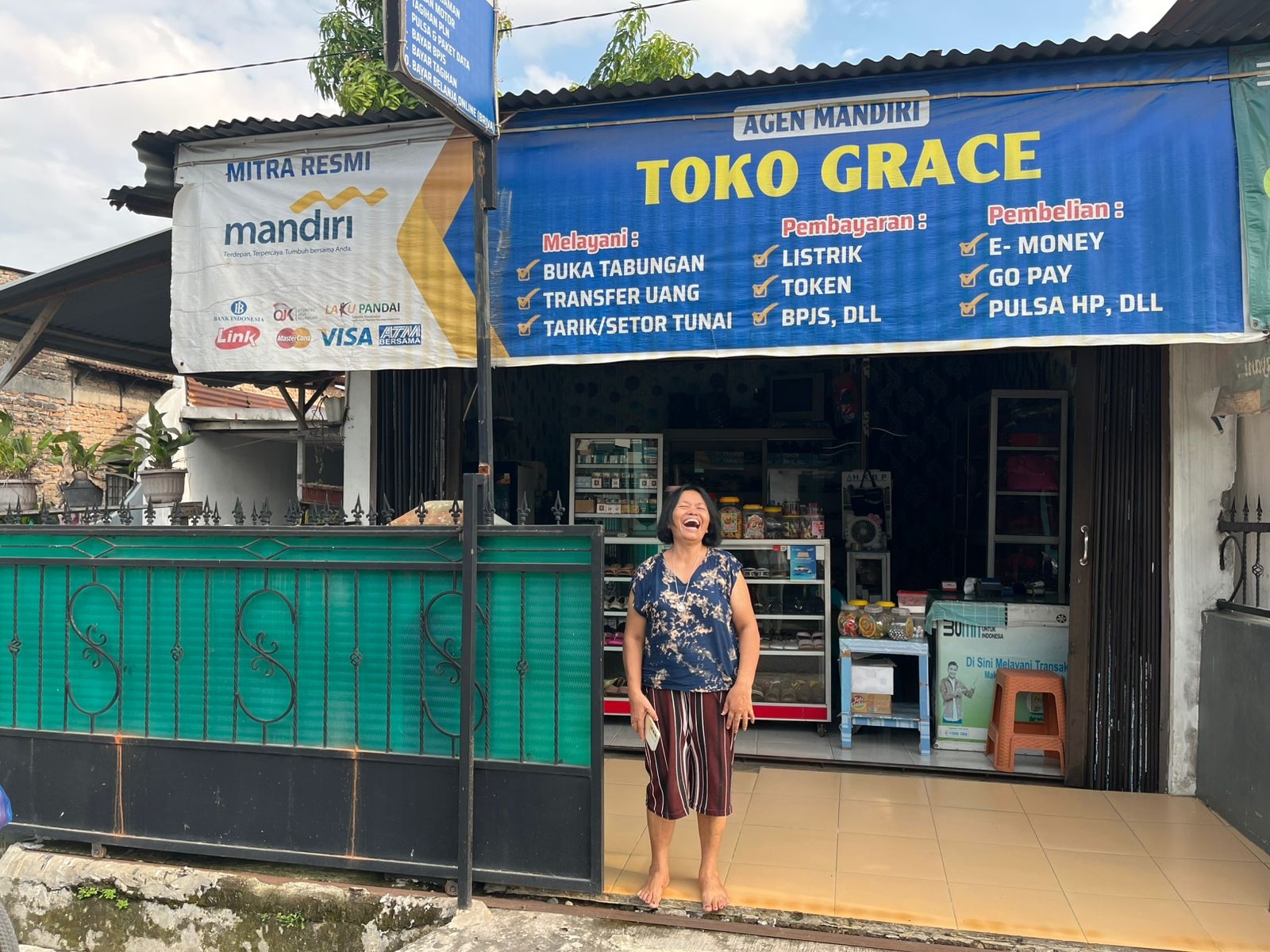 Tumbuh Bersama Bank Mandiri: Perjalanan Toko Grace dari Rak Kecil ke Cerita Besar Kota Medan