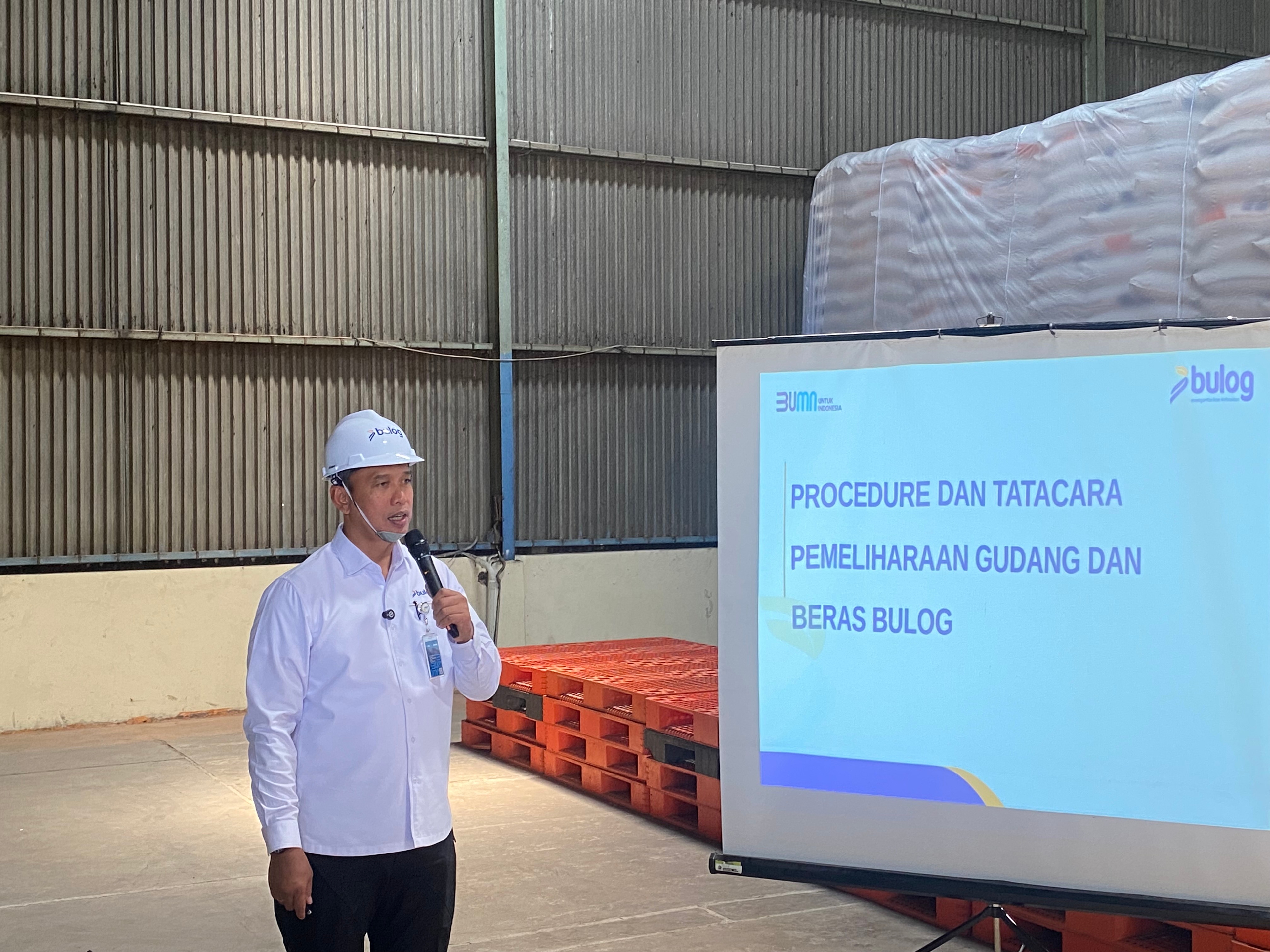 Mantap! Bulog Maksimalkan Penyaluran Beras Lewat 7 Saluran Distribusi