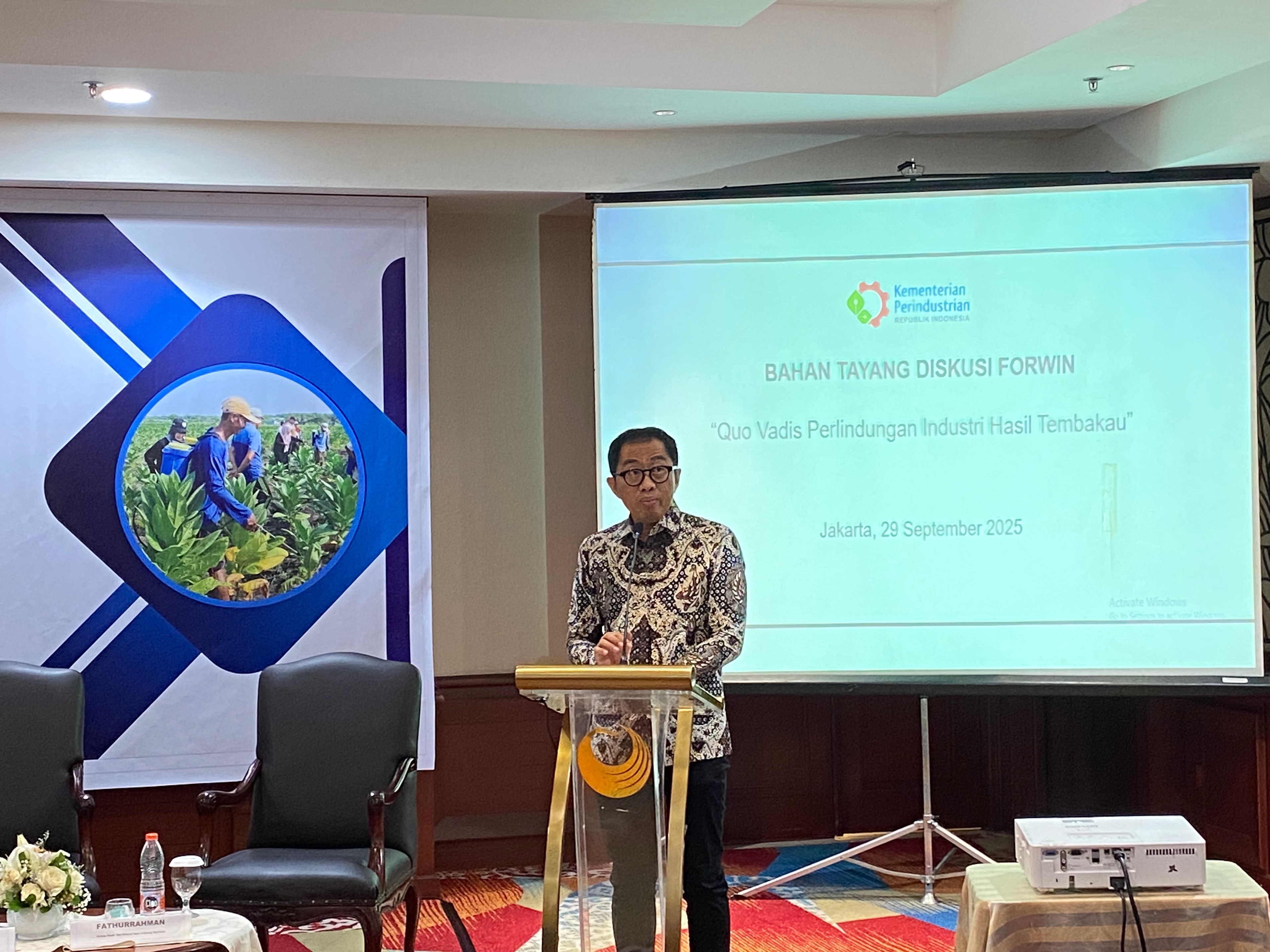 Wamenperin Ungkap Peran Strategis Industri Hasil Tembakau bagi Ekonomi Nasional